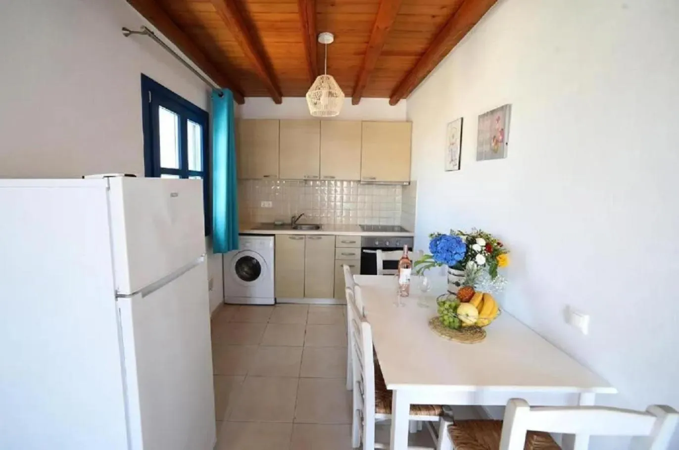Dining area in Mykonos Pro-care Suites