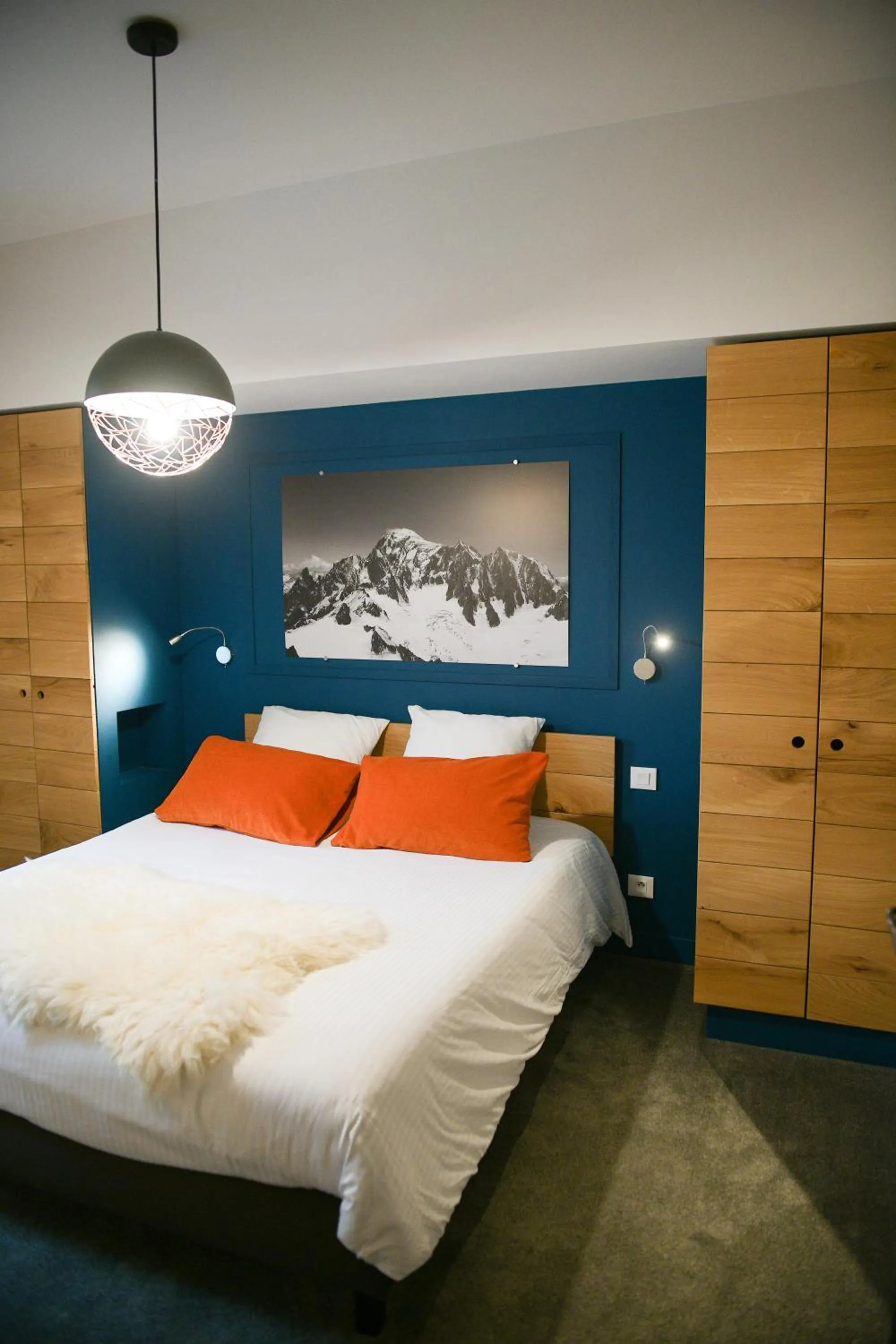 Bedroom, Bed in Appart'Hotel Aiguille Verte & Spa