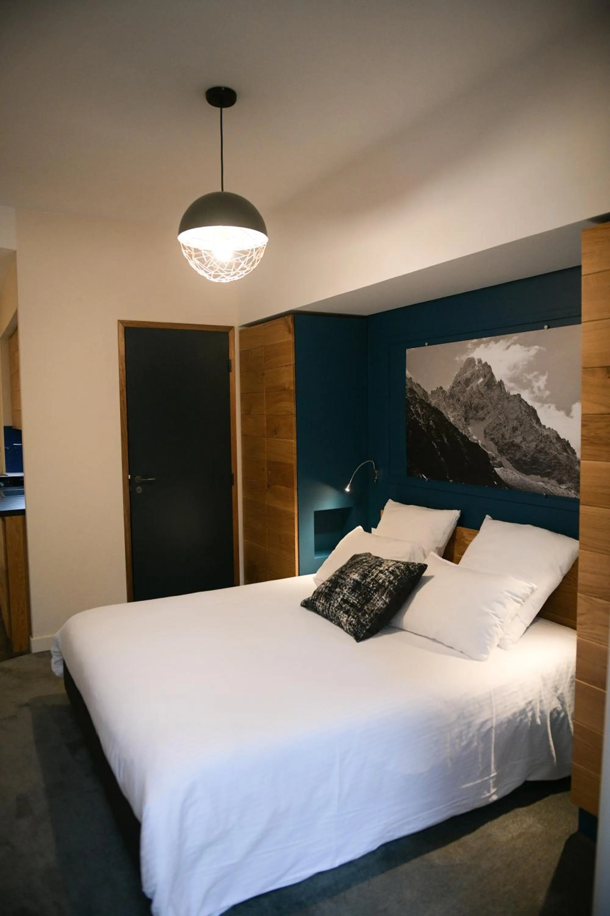 Bed in Appart'Hotel Aiguille Verte & Spa