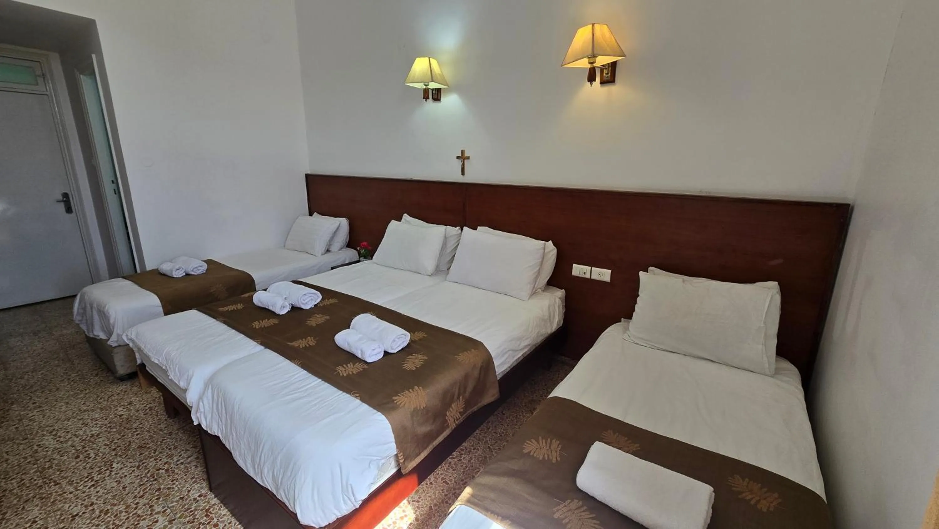 Bed in St Thomas Guesthouse - Jerusalem