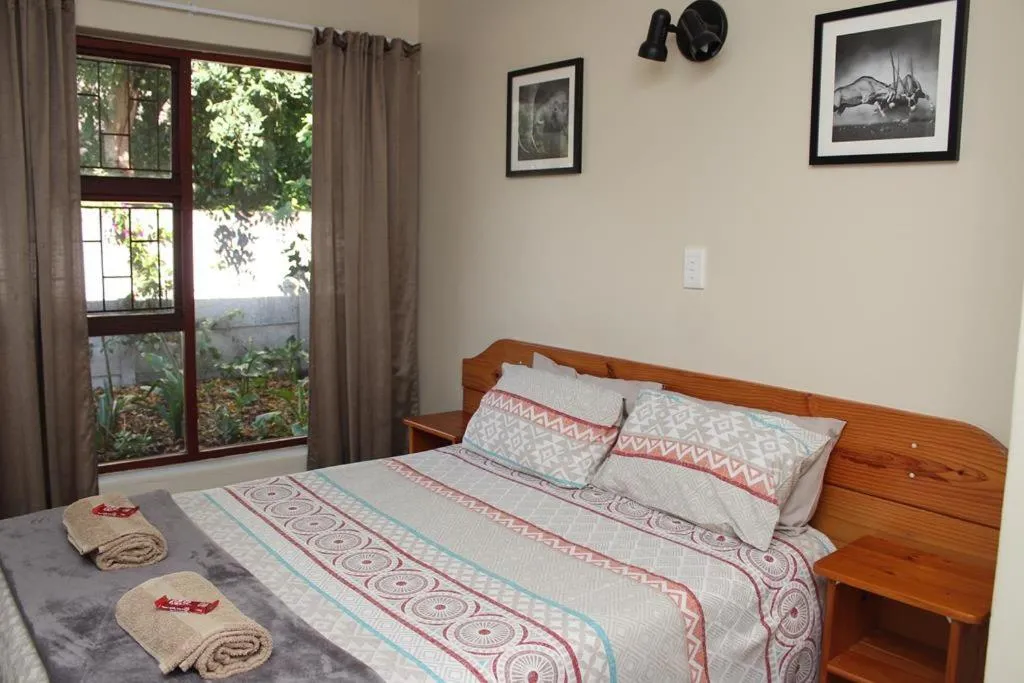 Double Room with Private Bathroom in Haven on Hoopoe