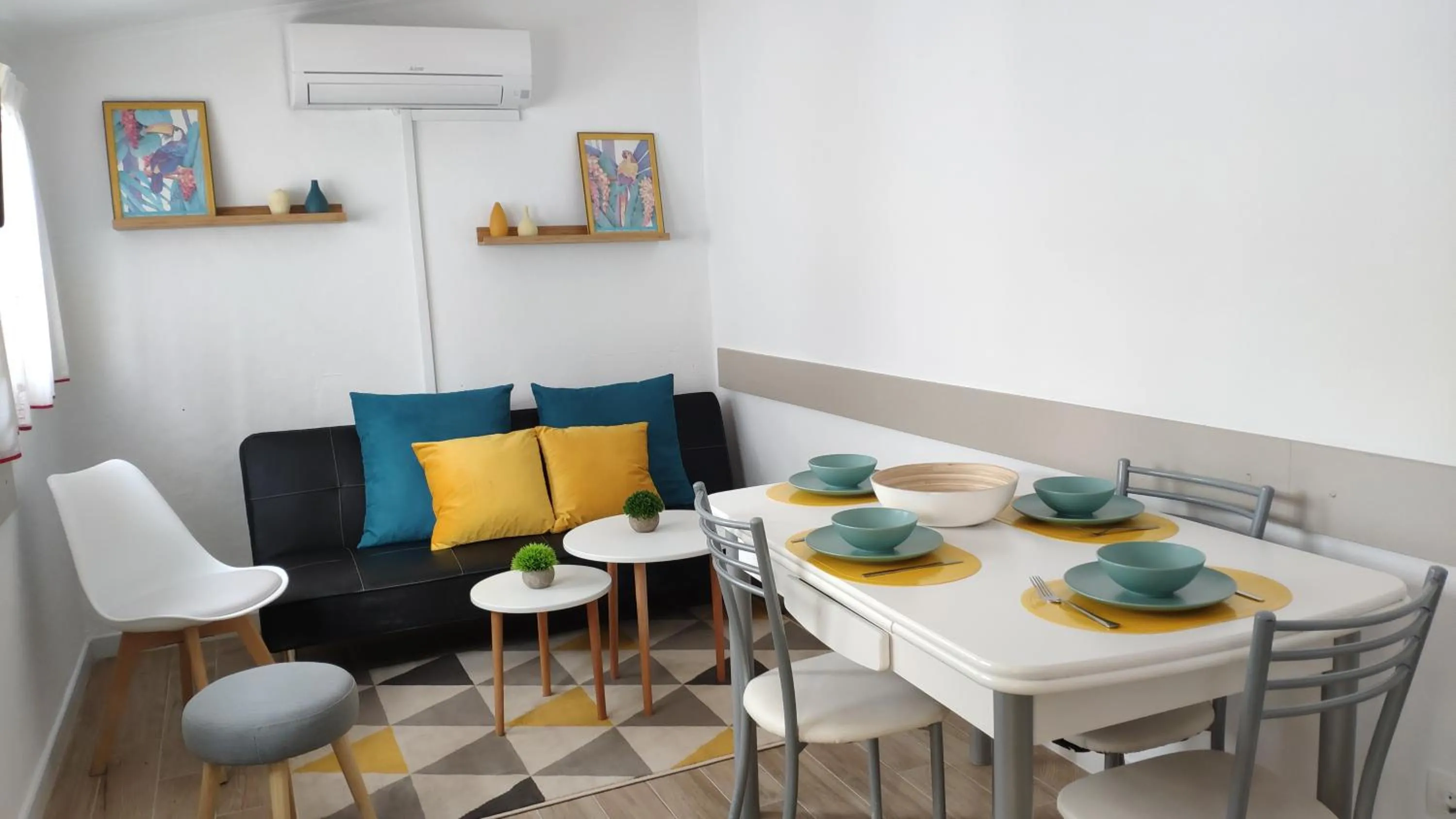 Lounge or bar in PortoSantiago