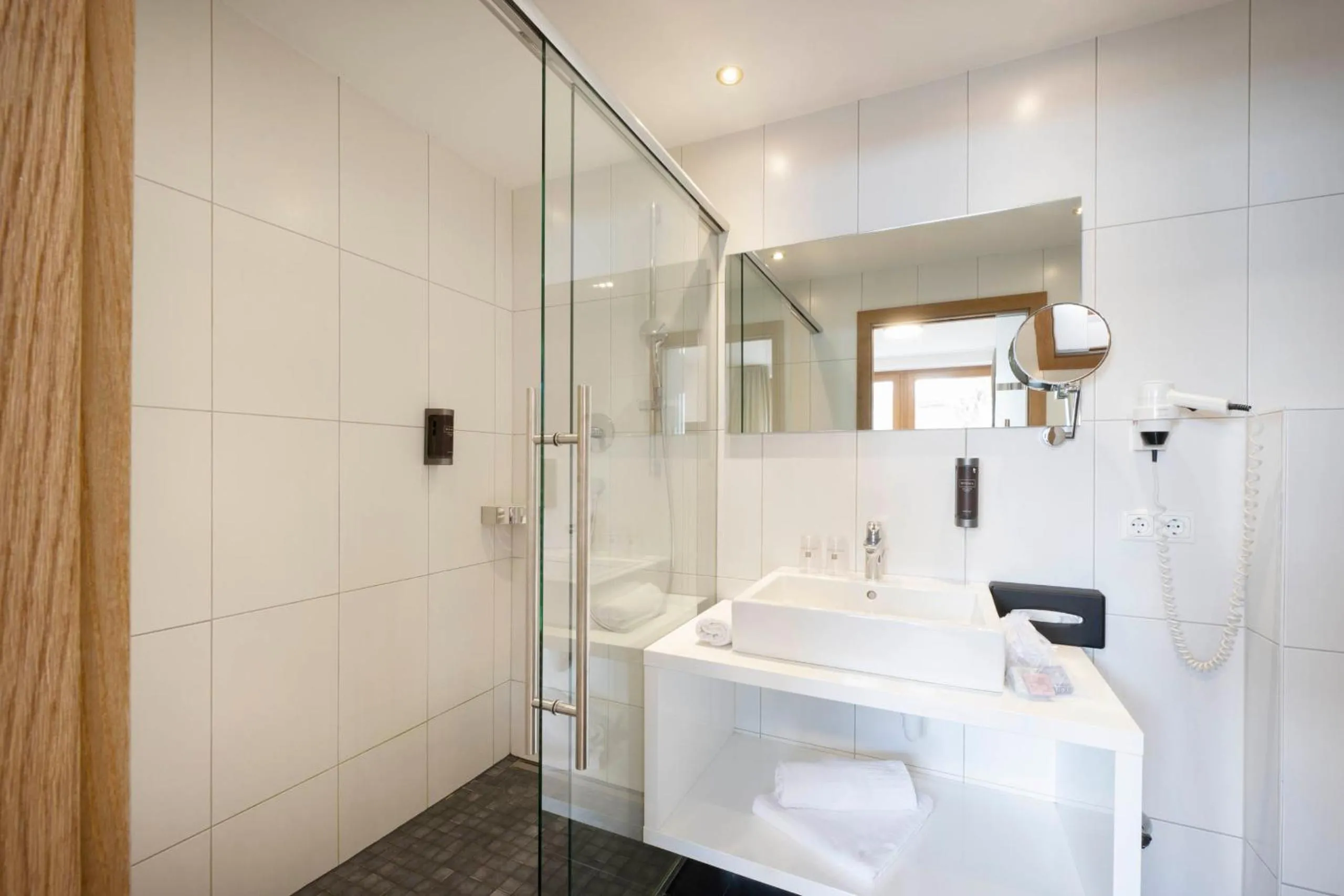 Shower in Hotel Brugger