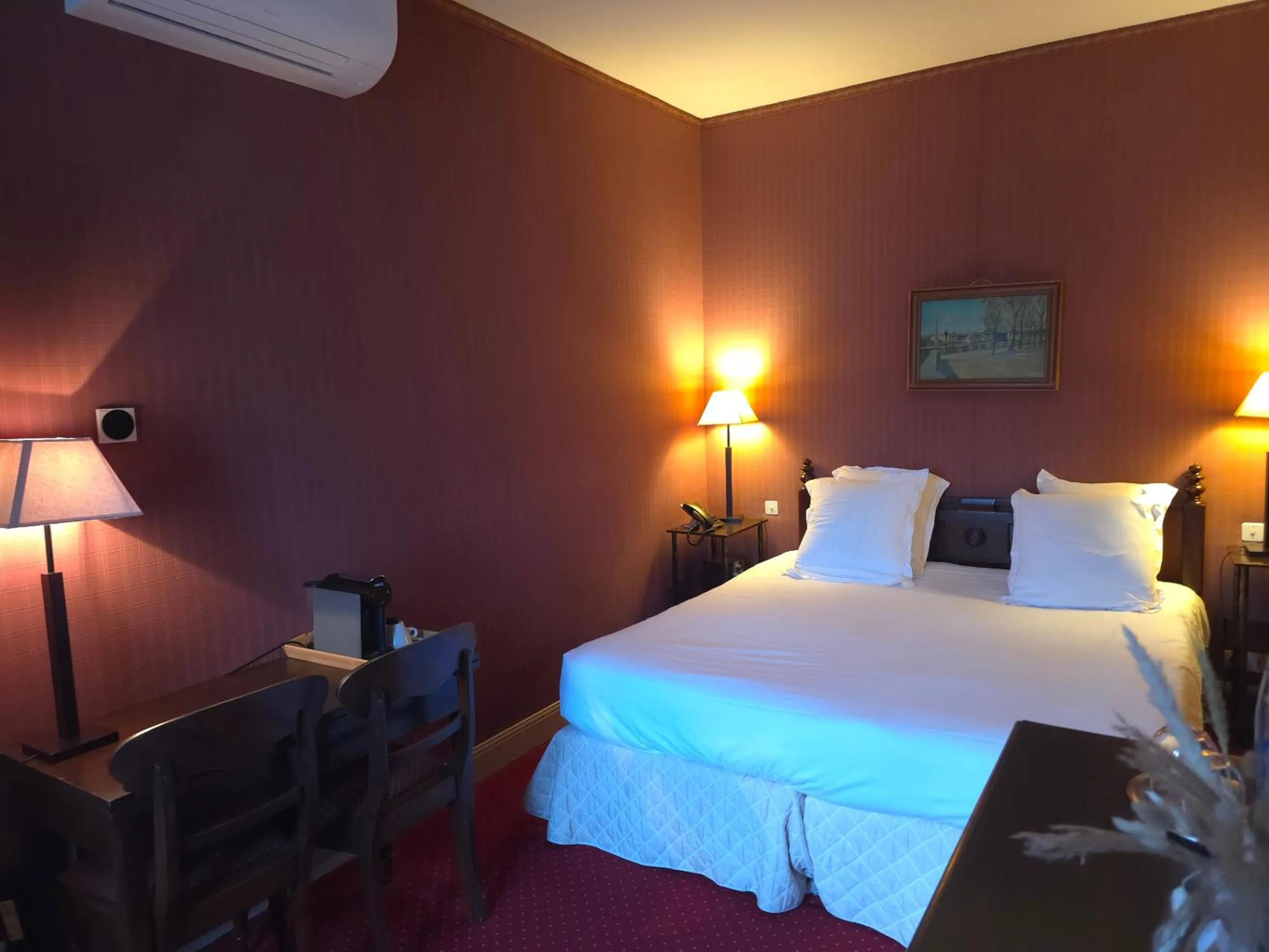 Bed in Château de Chissay