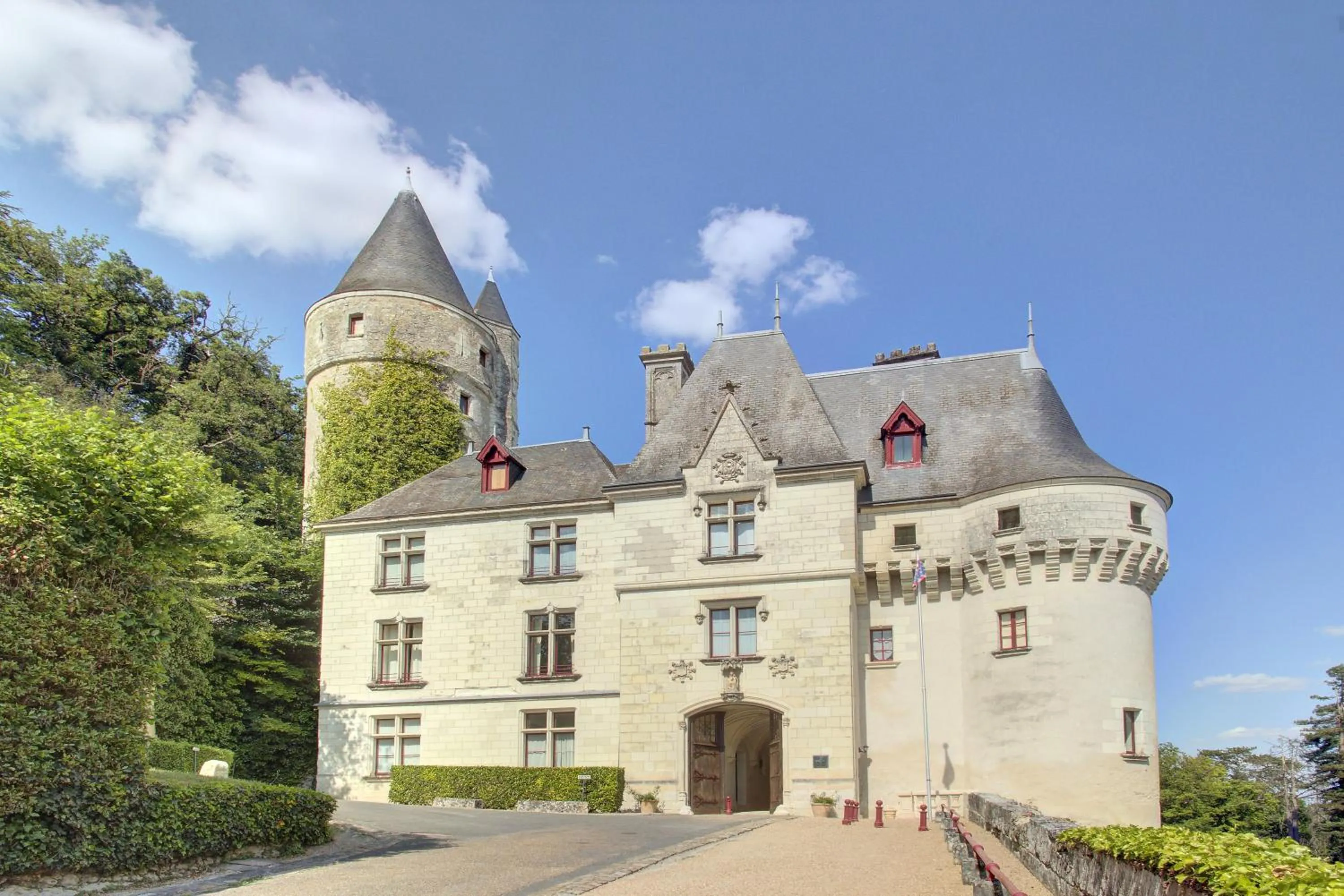 Property building in Château de Chissay