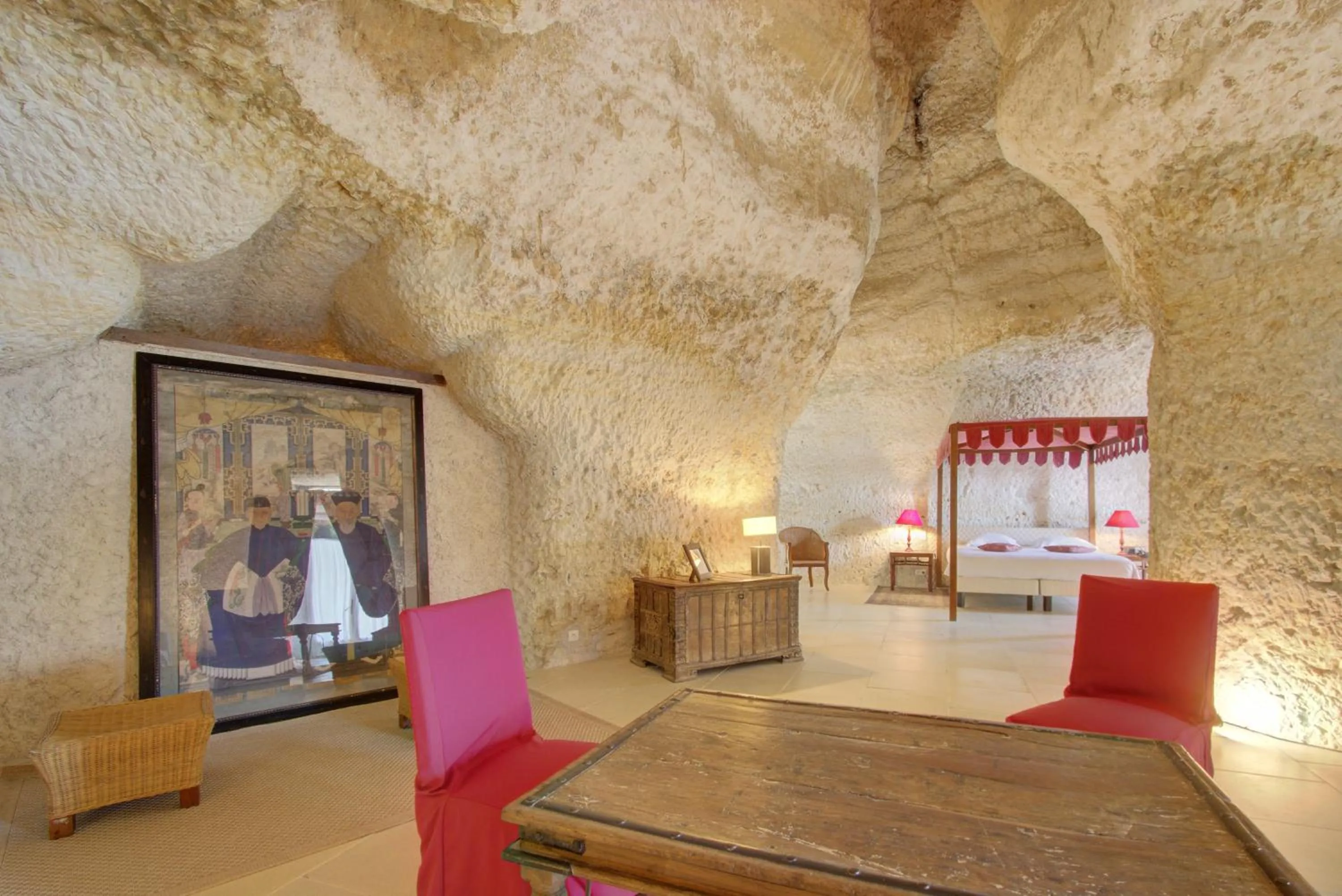 Bed in Château de Chissay