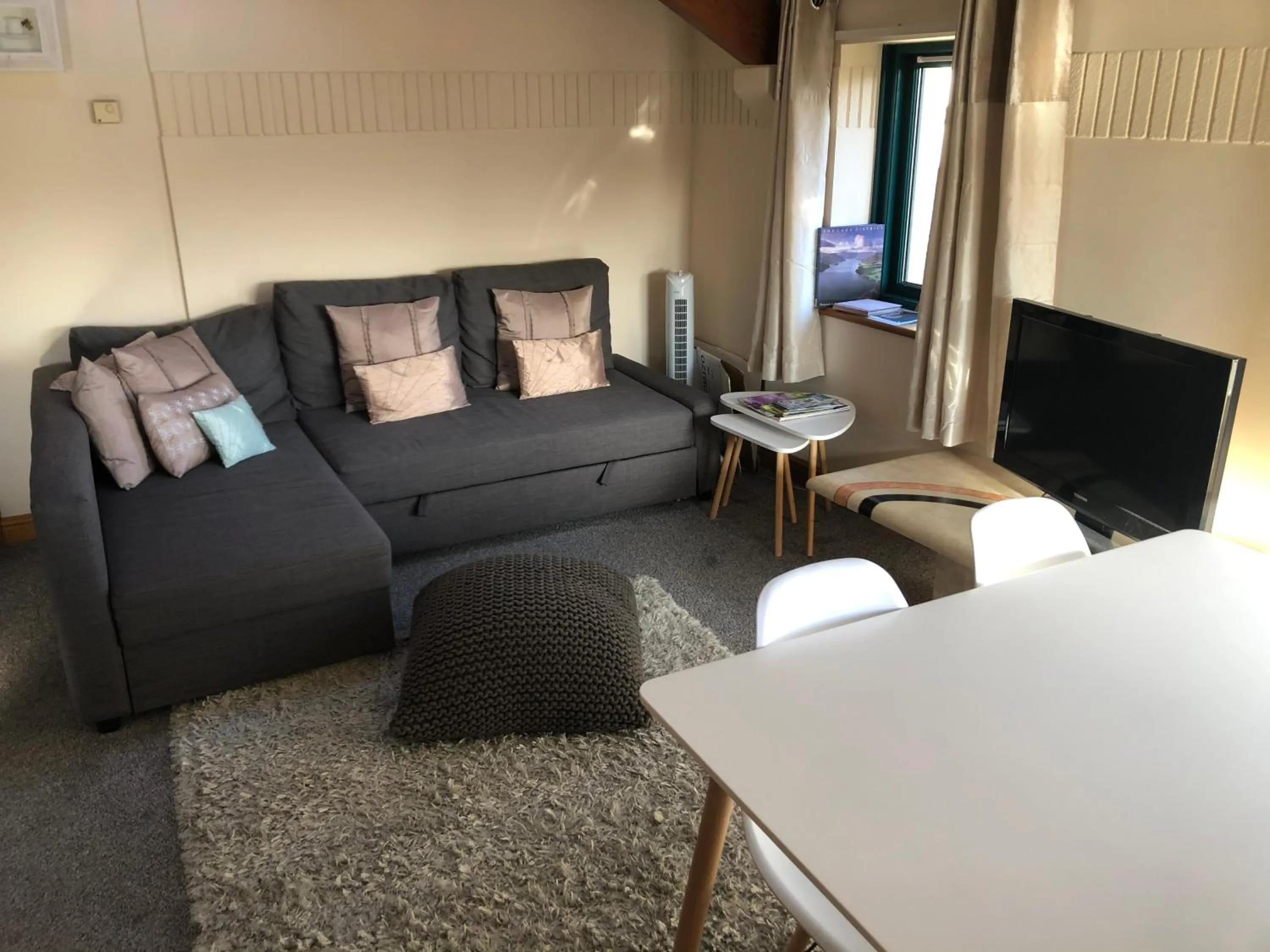 Seating area in Beacon View