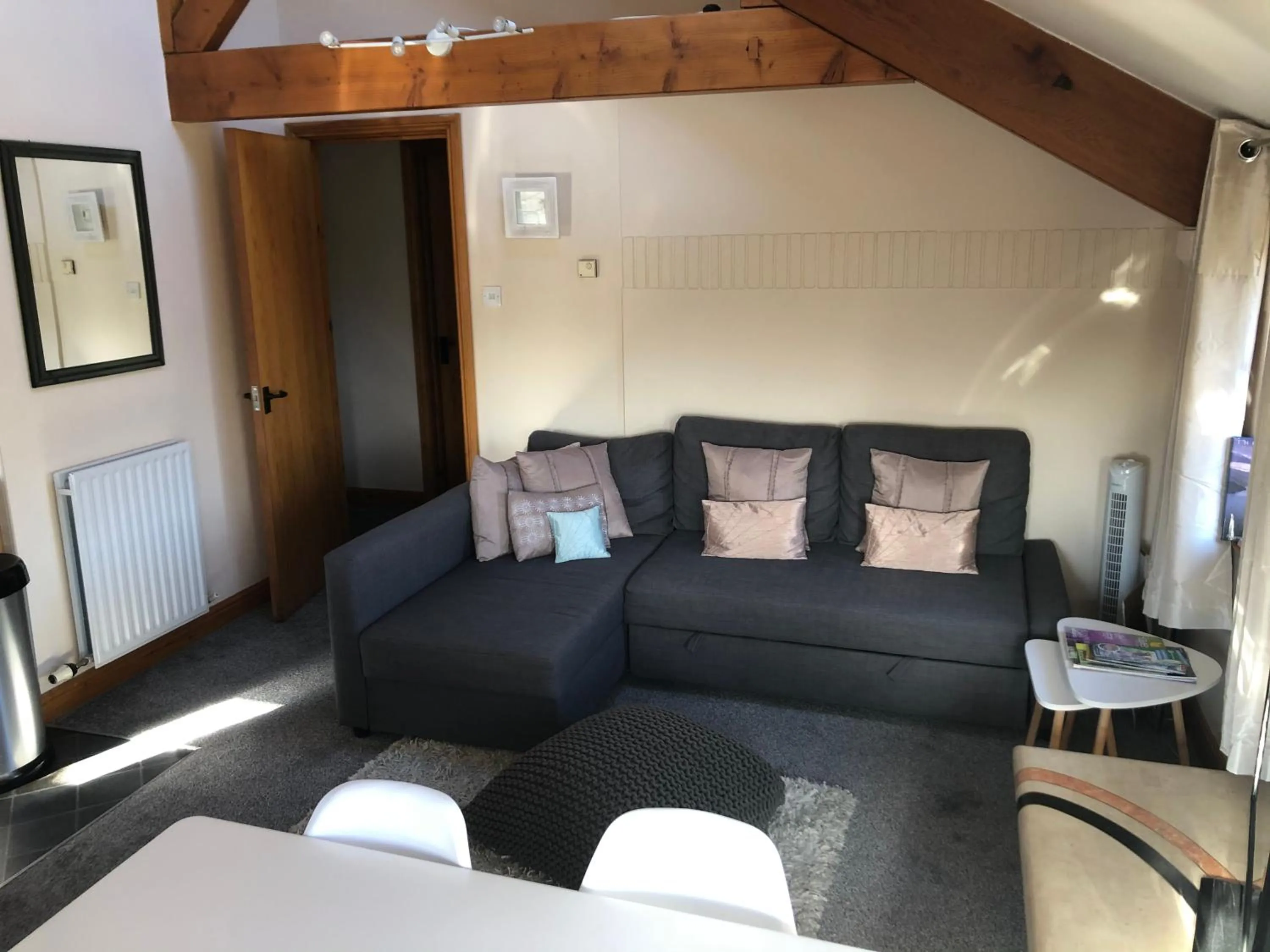Seating area in Beacon View