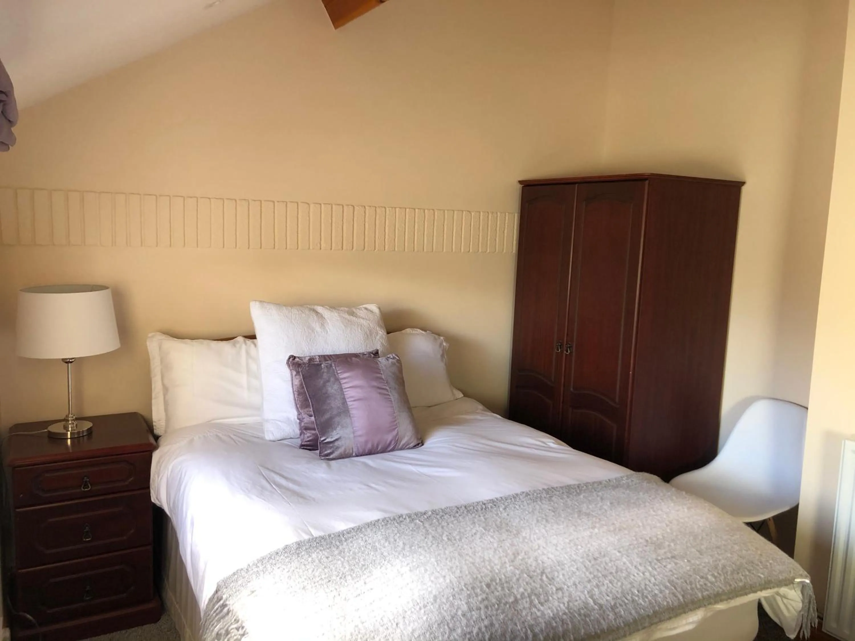 Bedroom, Bed in Beacon View