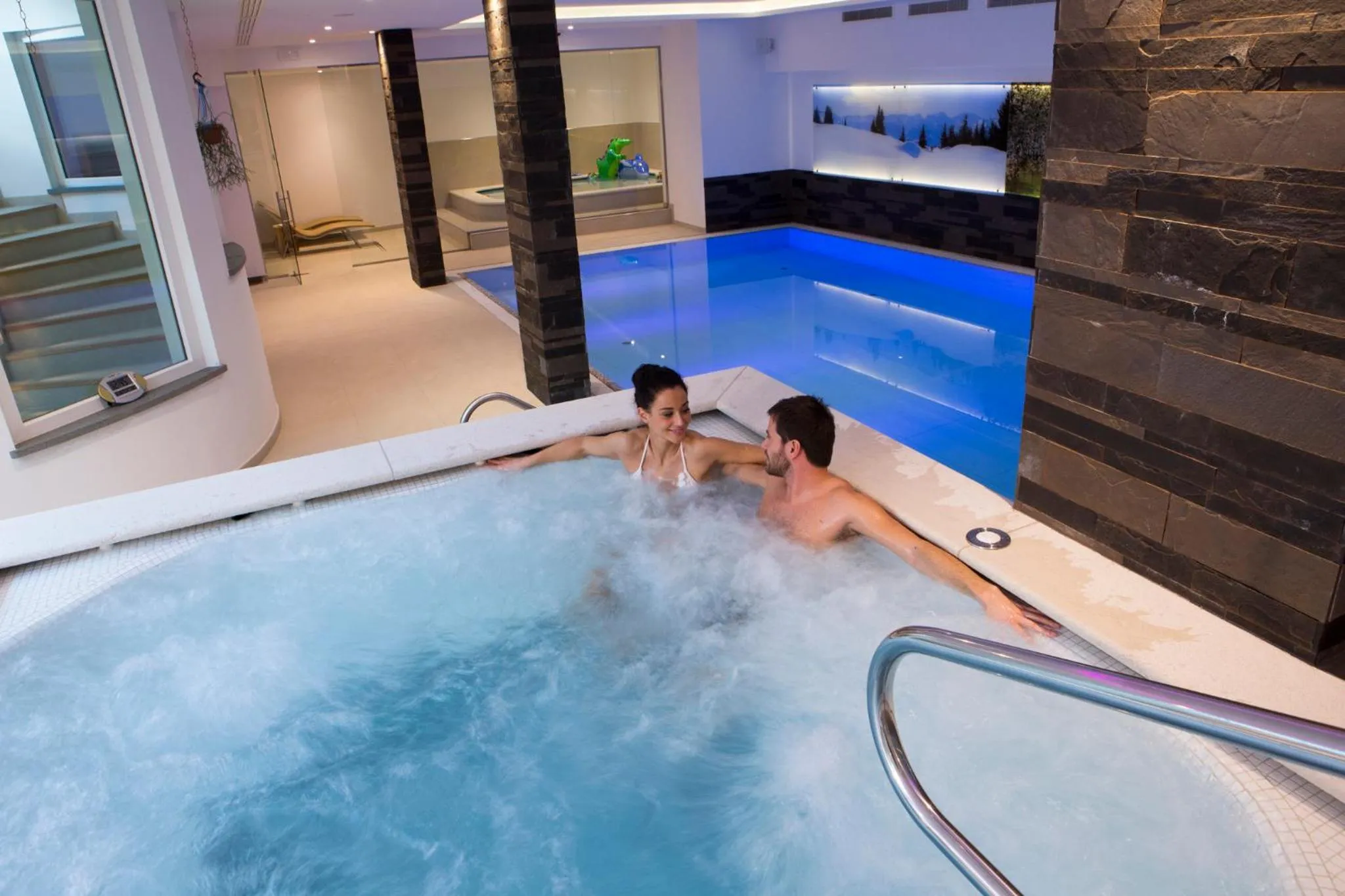 Hot Tub in Hotel Astoria