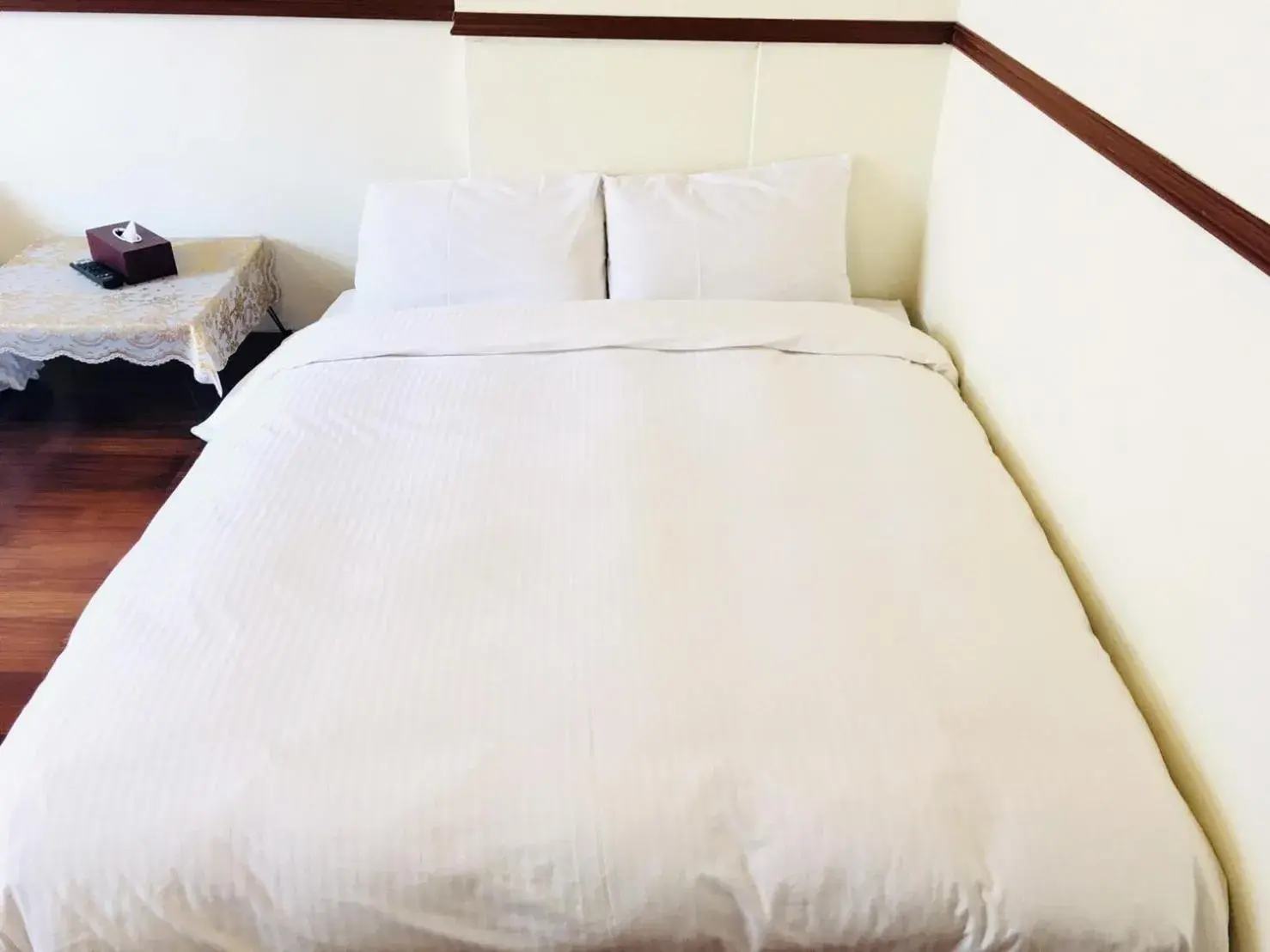 Bed in Sun Moon Beauty Bed in Sun Moon Beauty