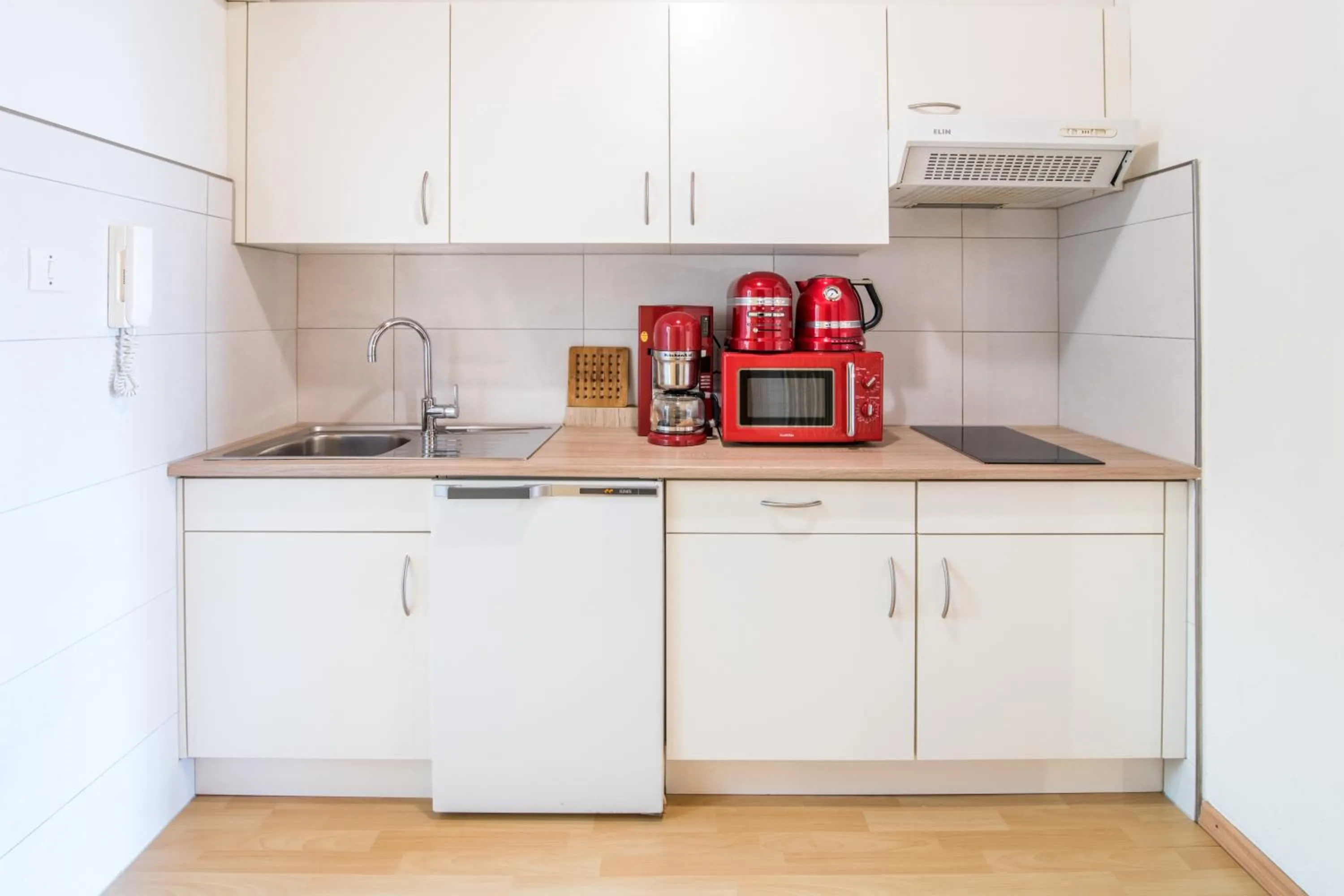 Kitchen or kitchenette in Apartments Heidenberger Fienili
