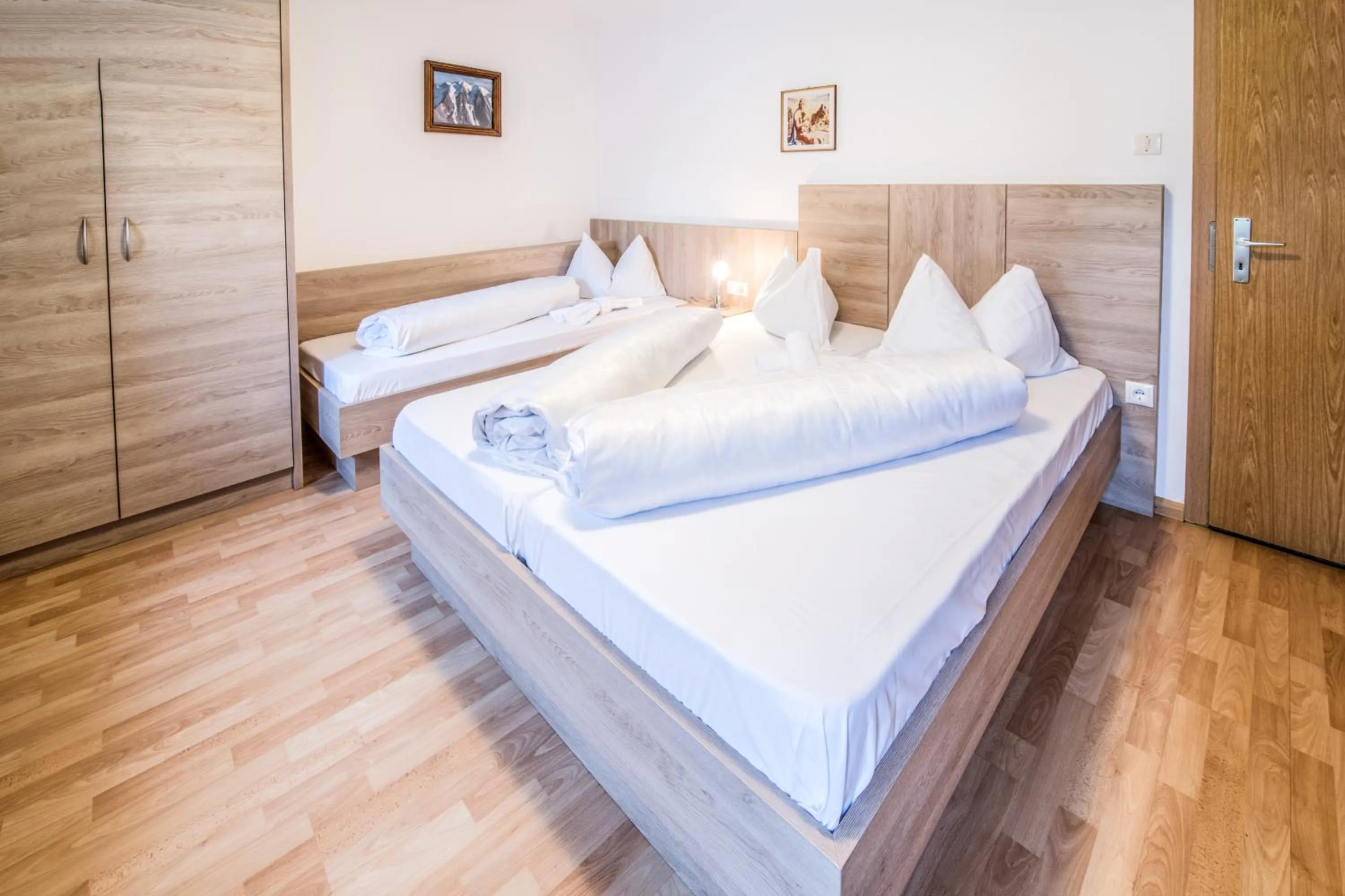Bedroom, Bed in Apartments Heidenberger Fienili