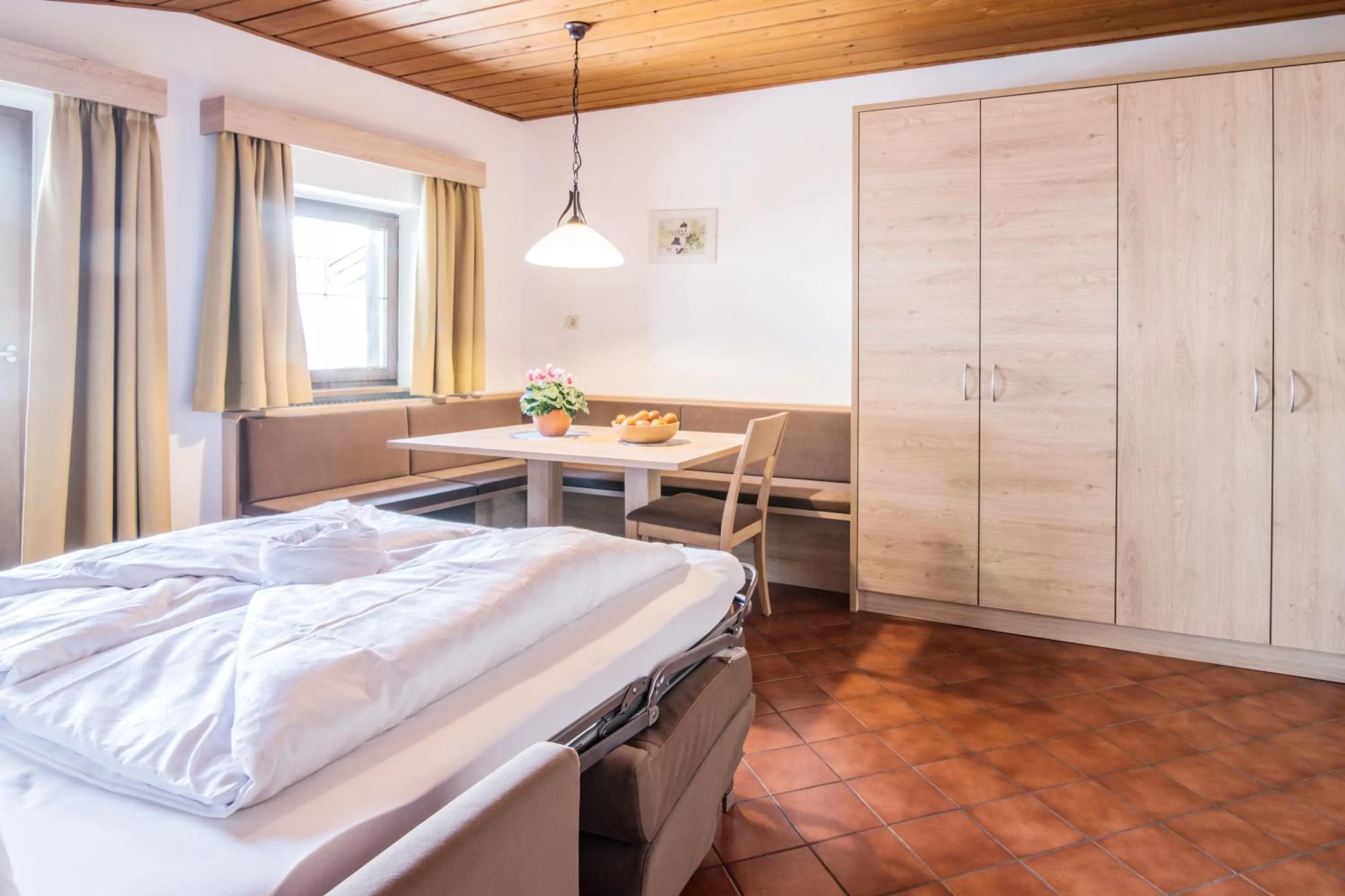 Living room, Bed in Apartments Heidenberger Fienili