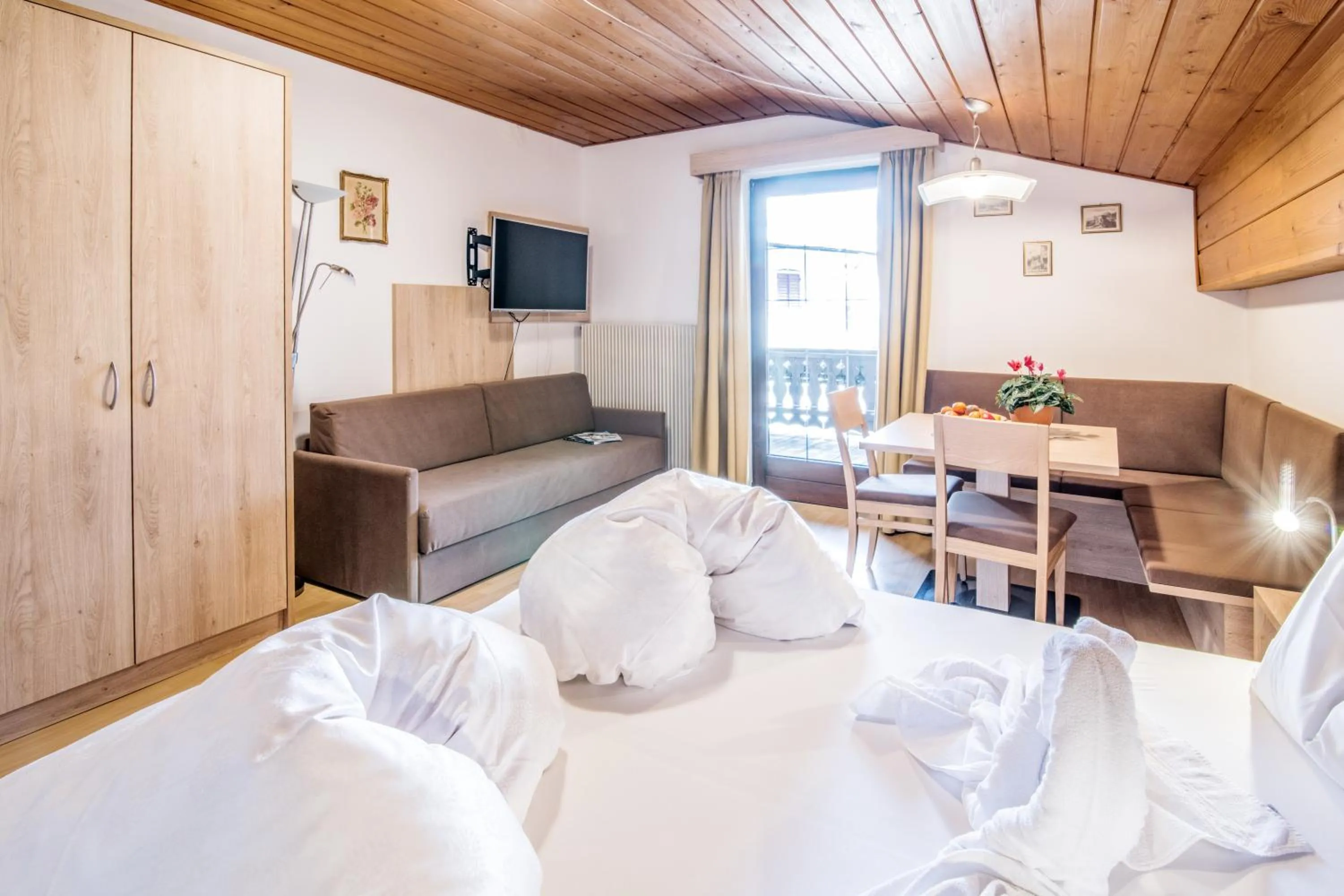 Bedroom, Bed in Apartments Heidenberger Fienili