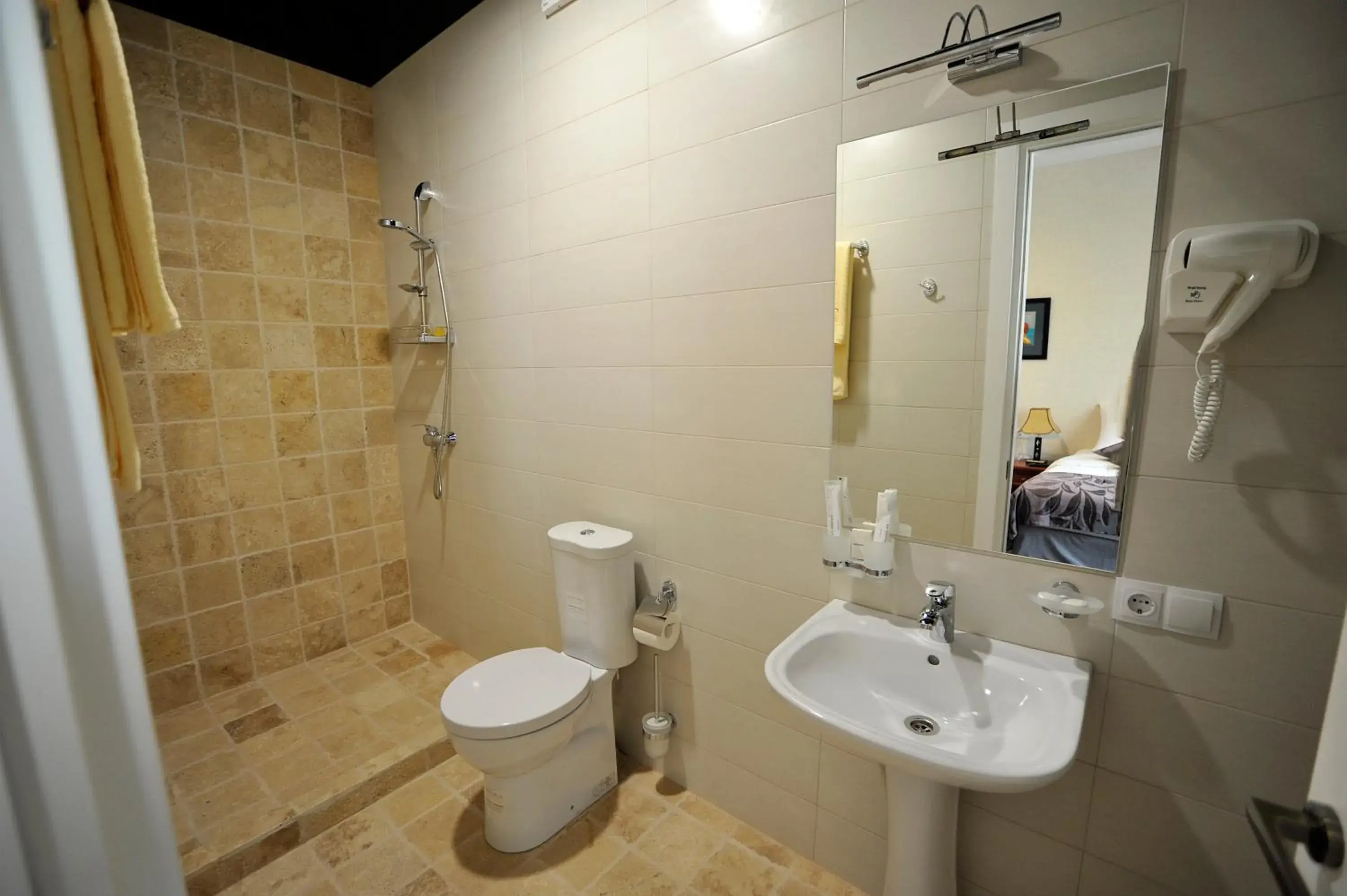 Standard Twin Room - single occupancy in ZP Hotel Standard Twin Room - single occupancy in ZP Hotel