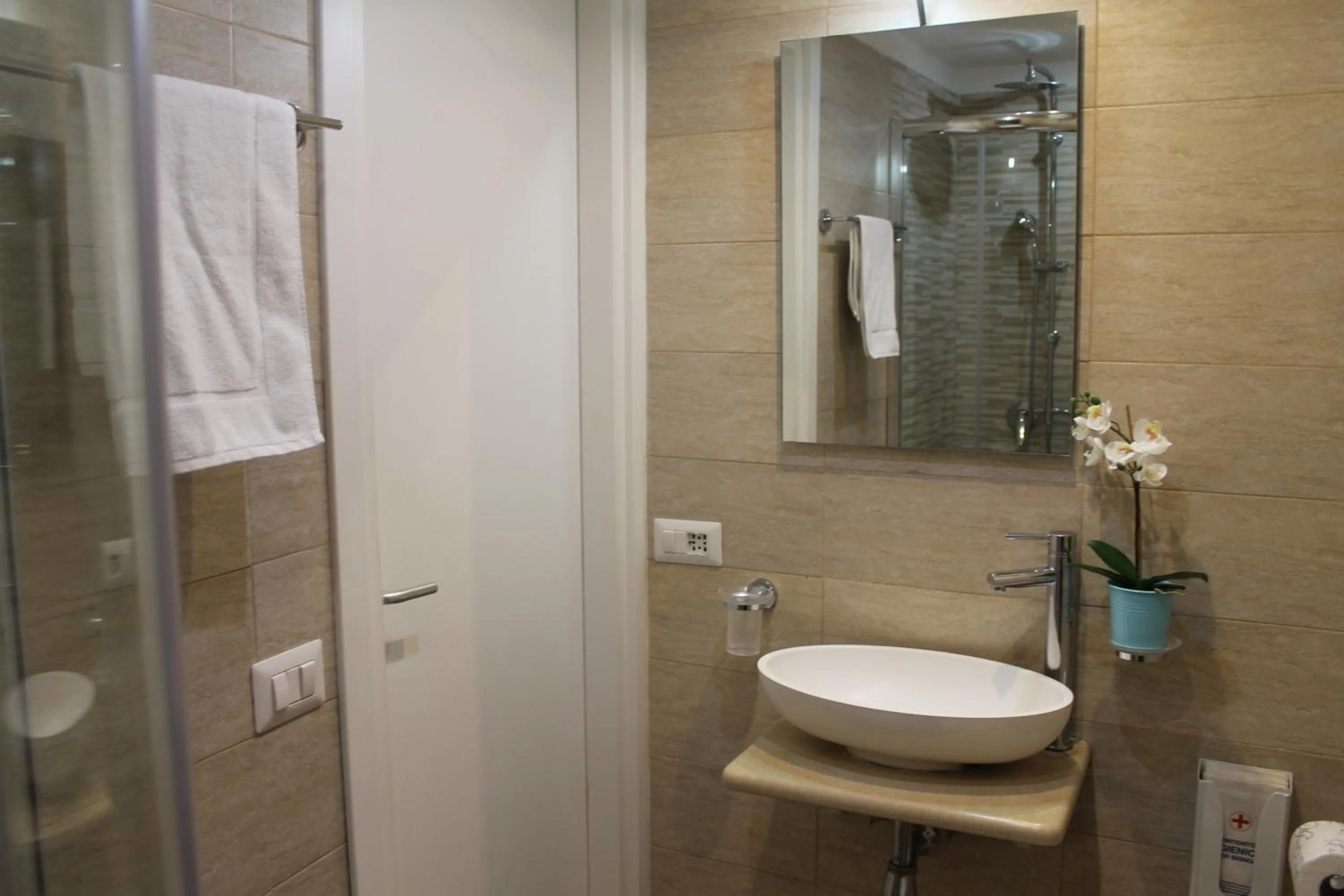 Da Polly a Piazza Amedeo