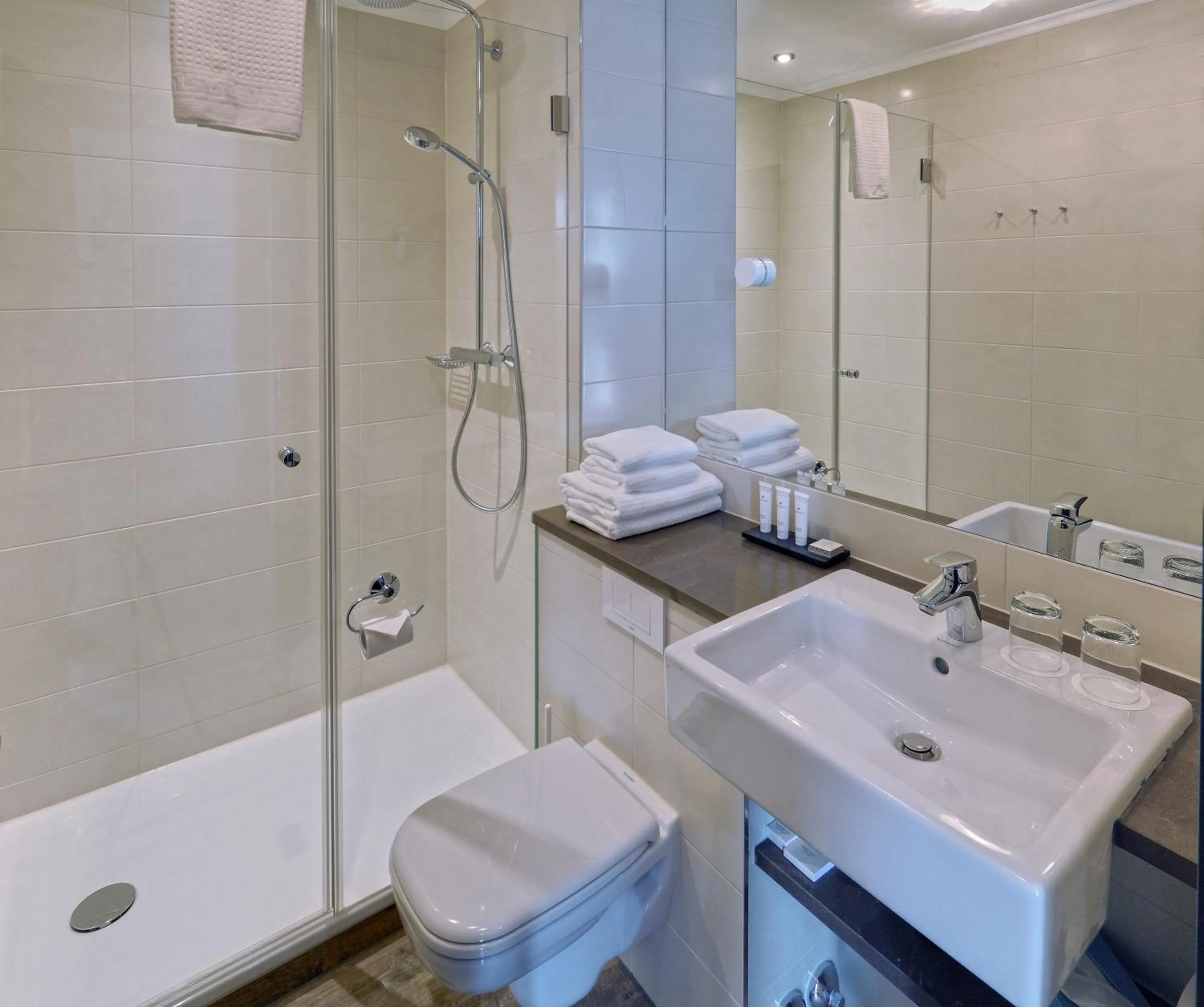 Shower in Hotel Max am Meer Kühlungsborn