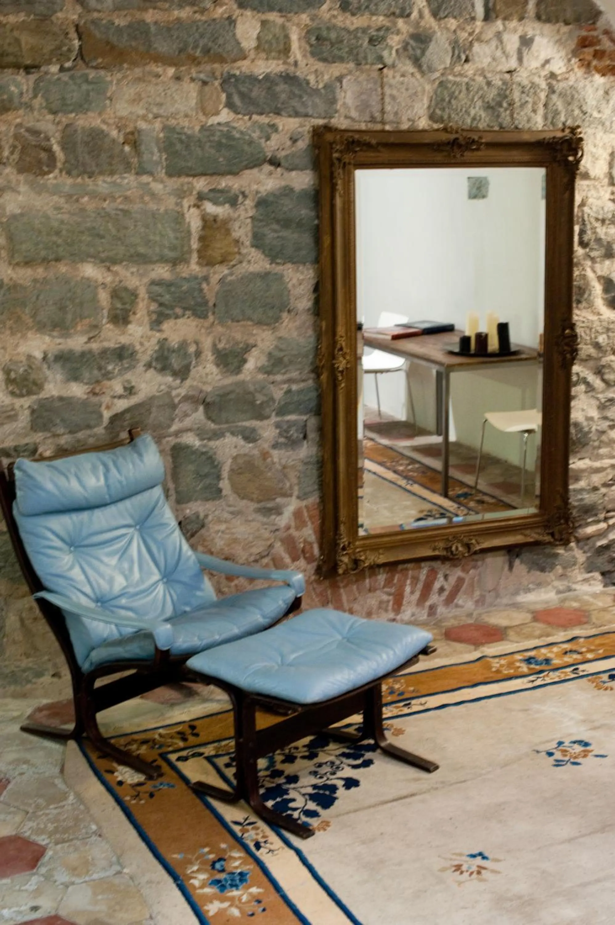 Decorative detail in Hotel Italia