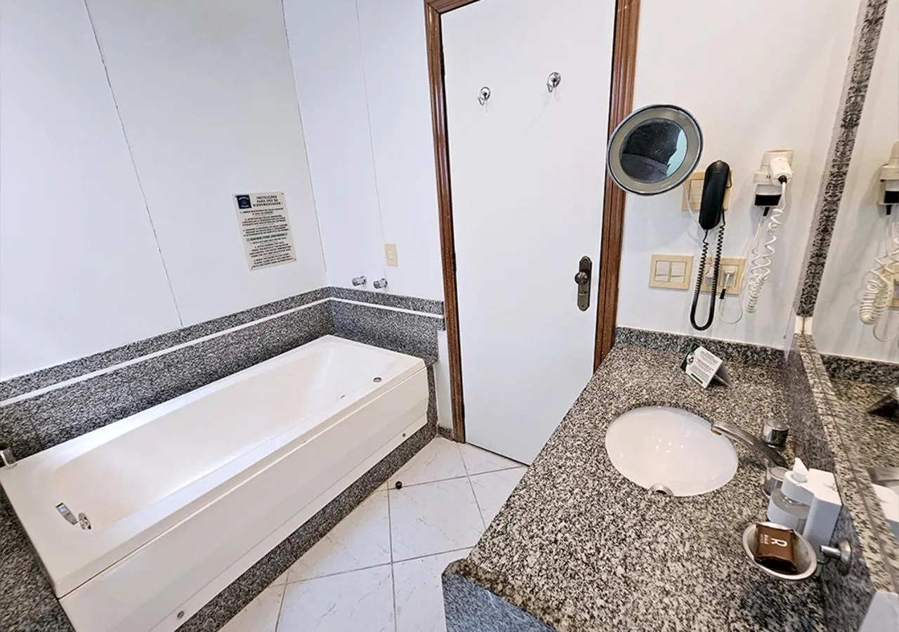 Bathroom in Riale Imperial Flamengo