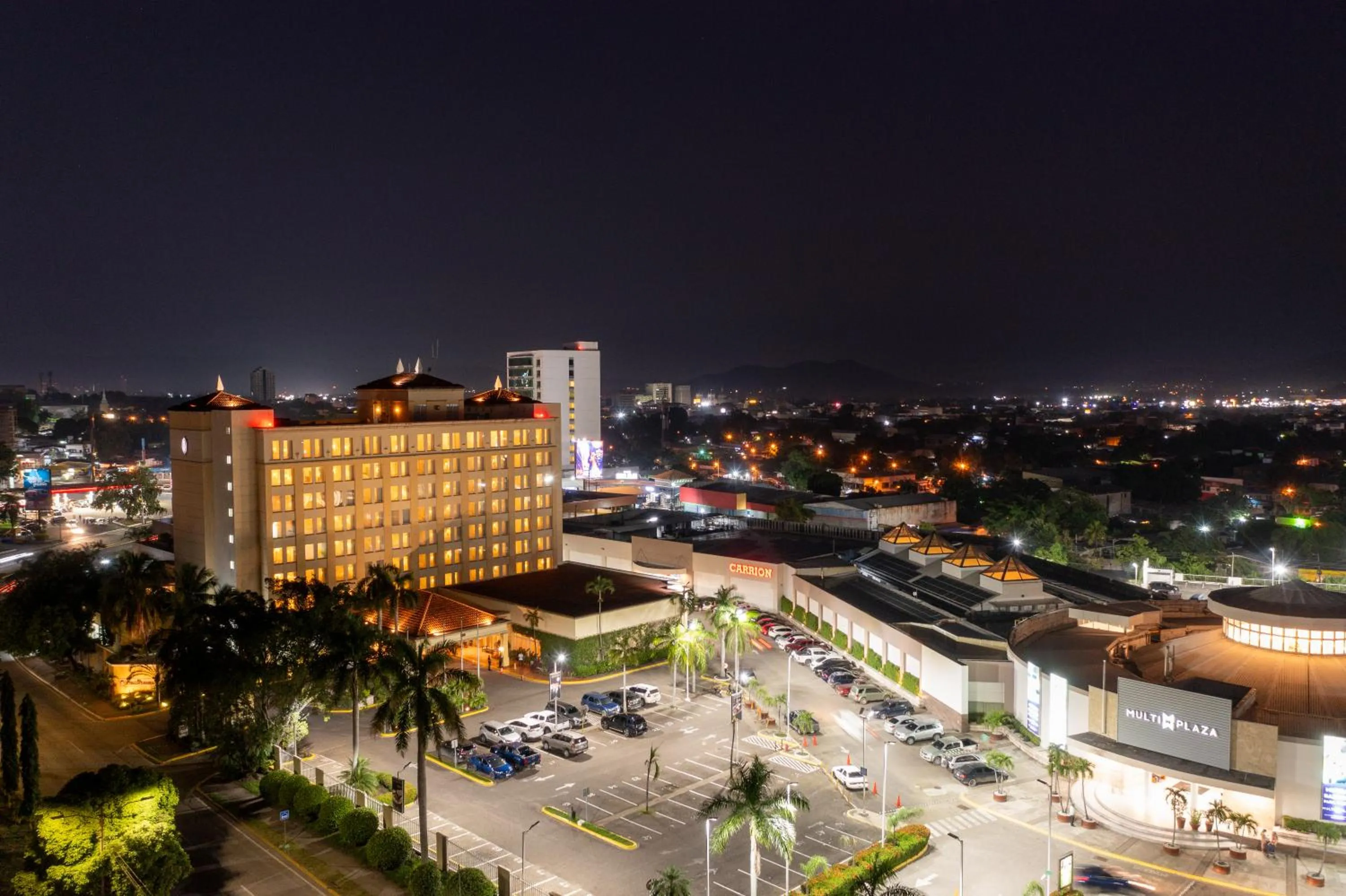 Shopping Area in InterContinental Real San Pedro Sula by IHG