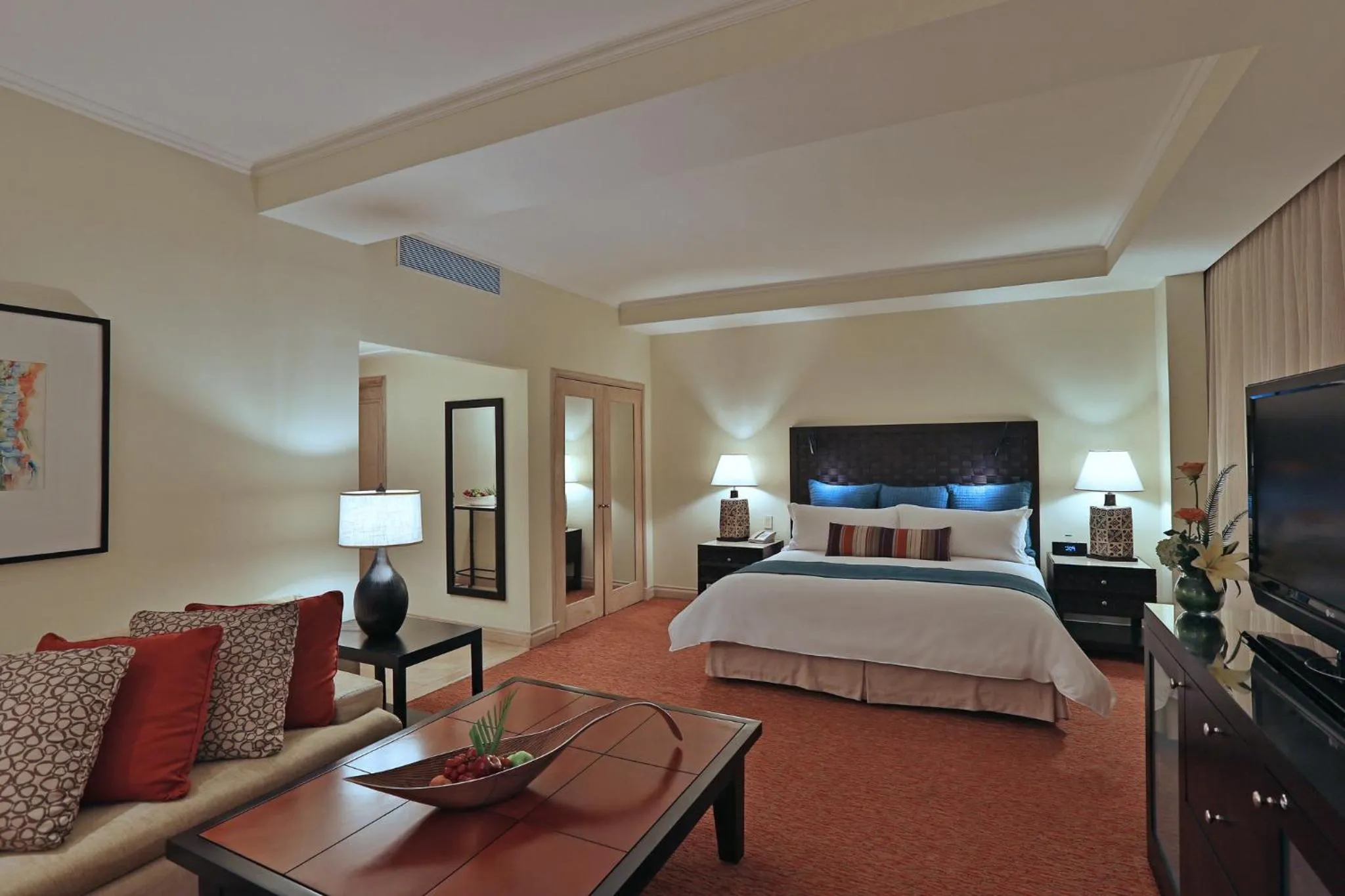 Photo of the whole room, Bed in InterContinental Real San Pedro Sula by IHG