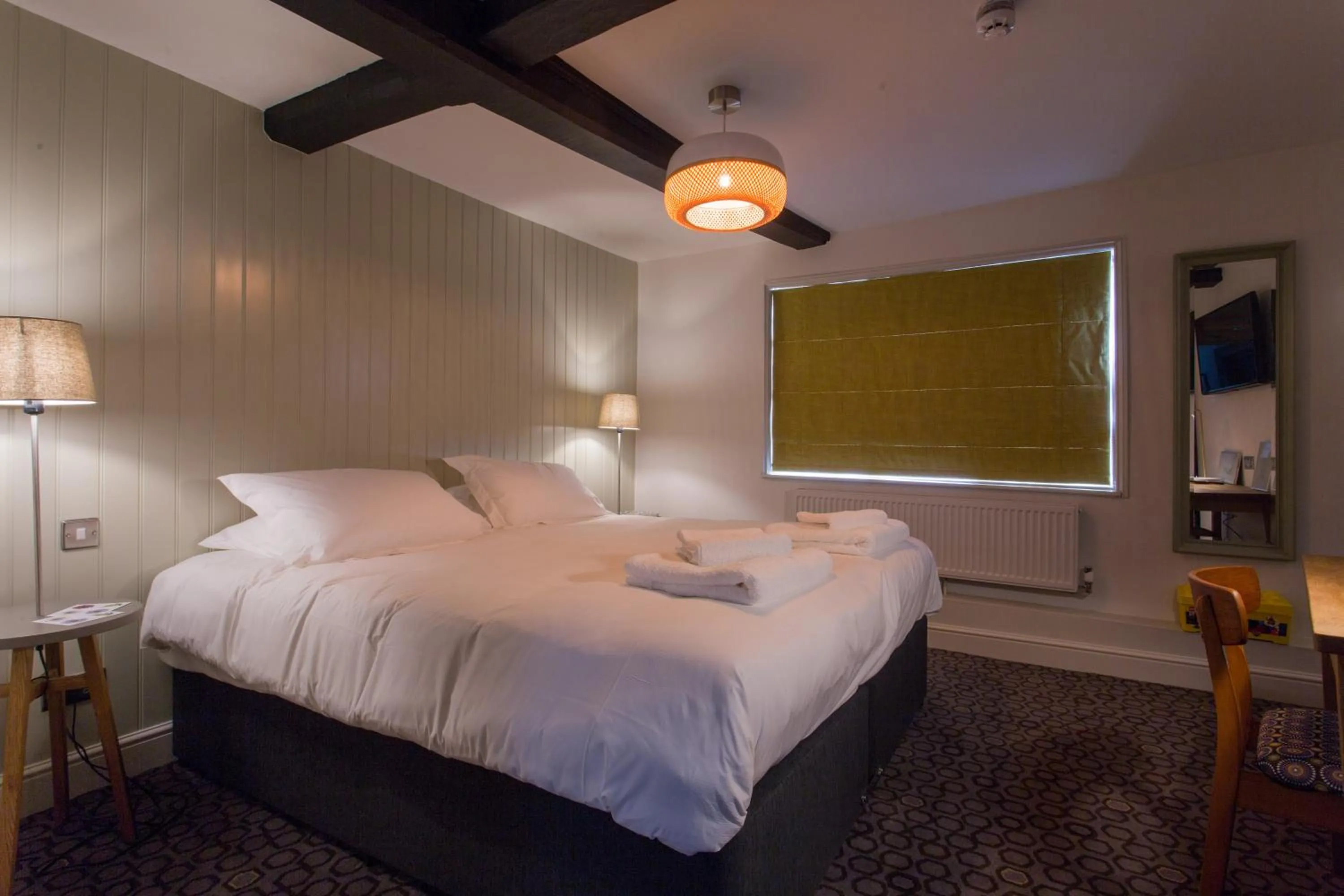 Bedroom, Bed in The Dolphin