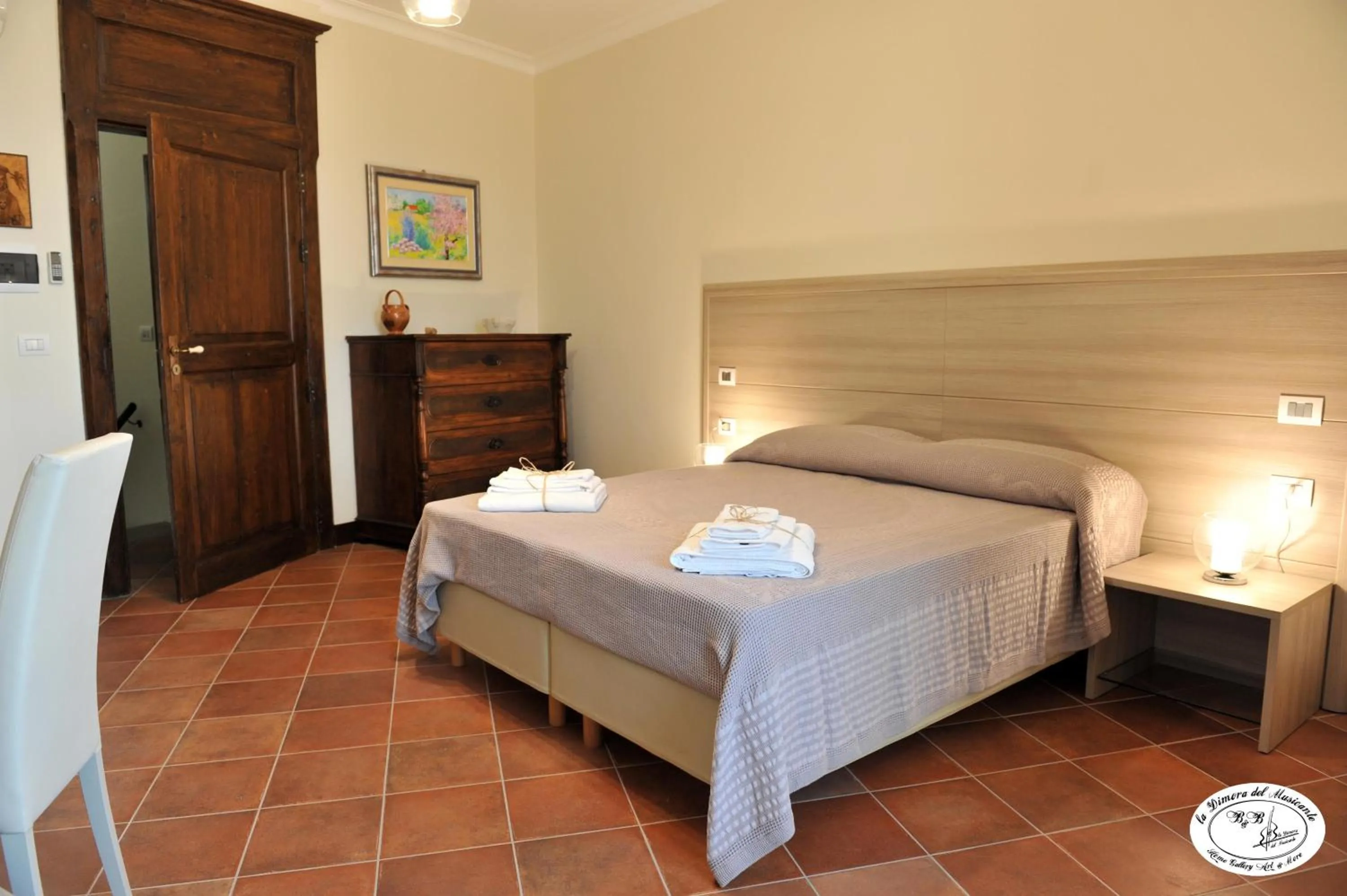 Bed in La Dimora del Musicante HomeGallery
