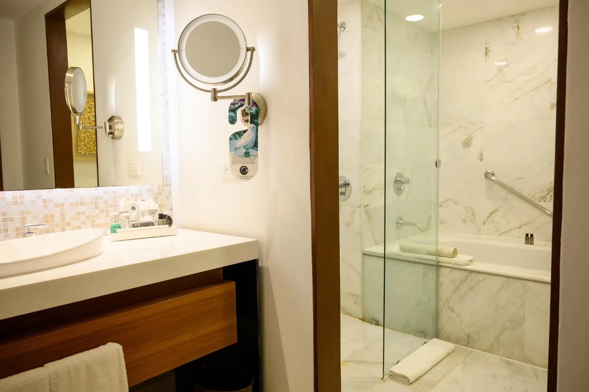 Bathroom in Real Intercontinental Metrocentro Managua by IHG