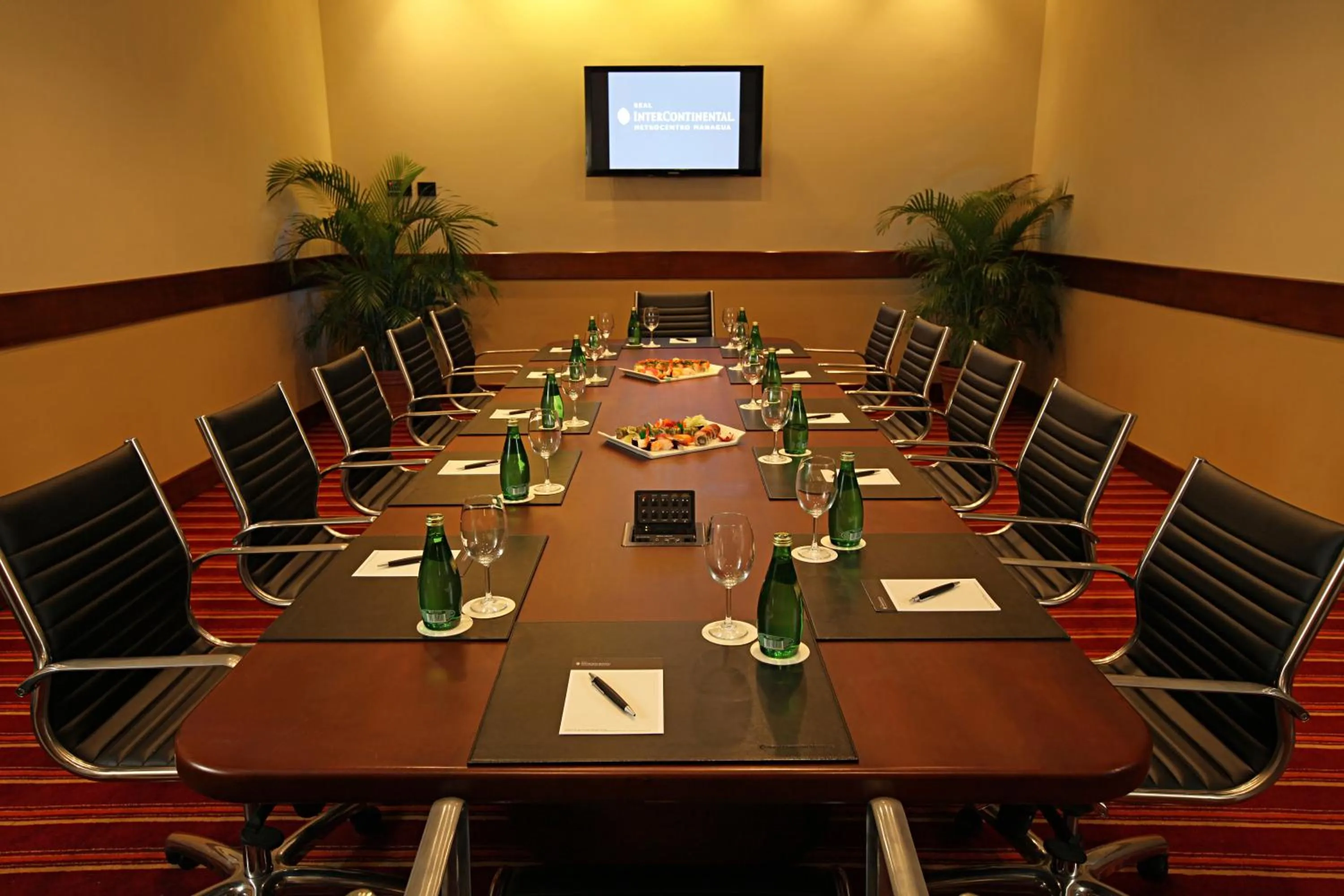 Meeting/conference room in Real Intercontinental Metrocentro Managua by IHG