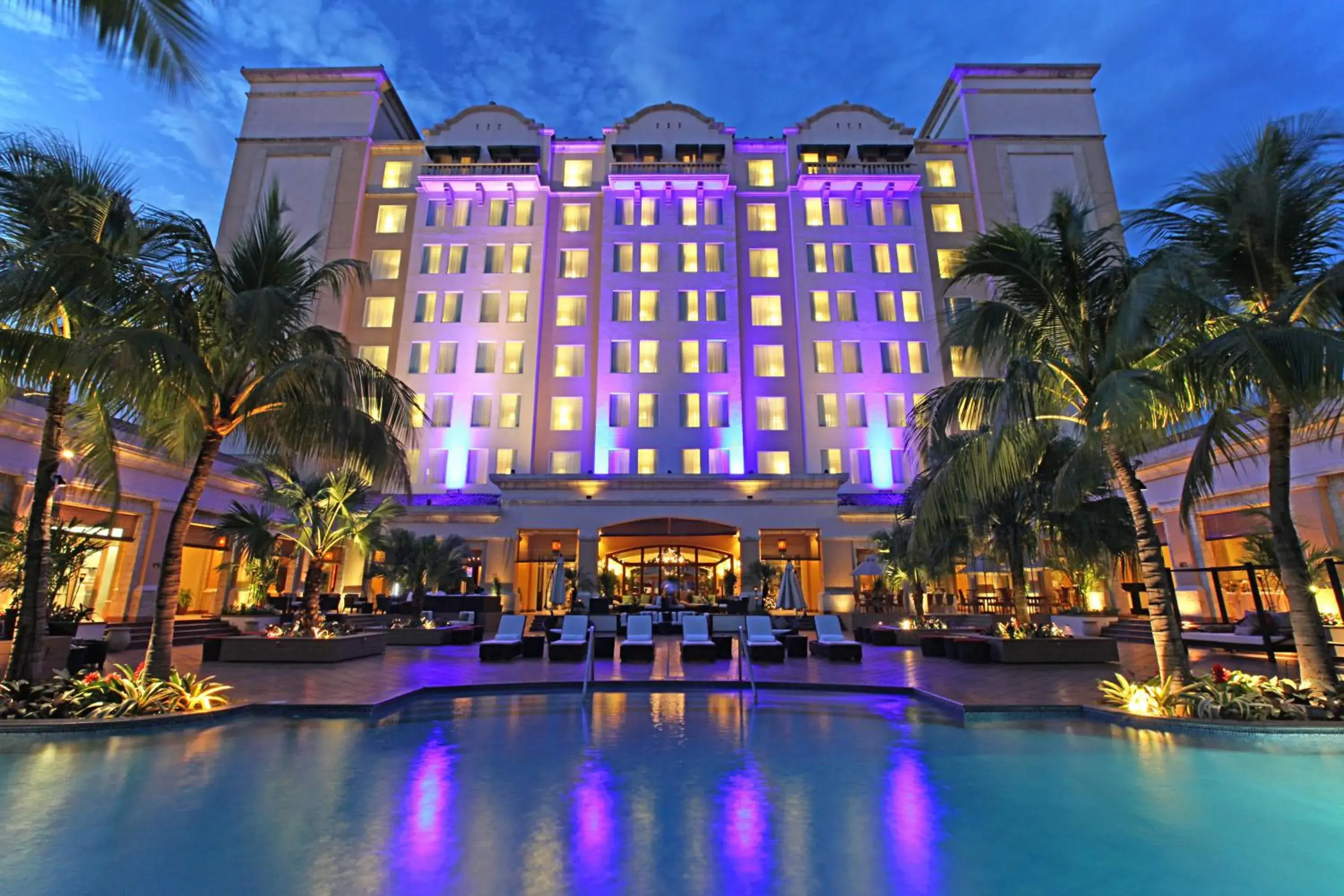 Property building in Real Intercontinental Metrocentro Managua by IHG Property building in Real Intercontinental Metrocentro Managua by IHG