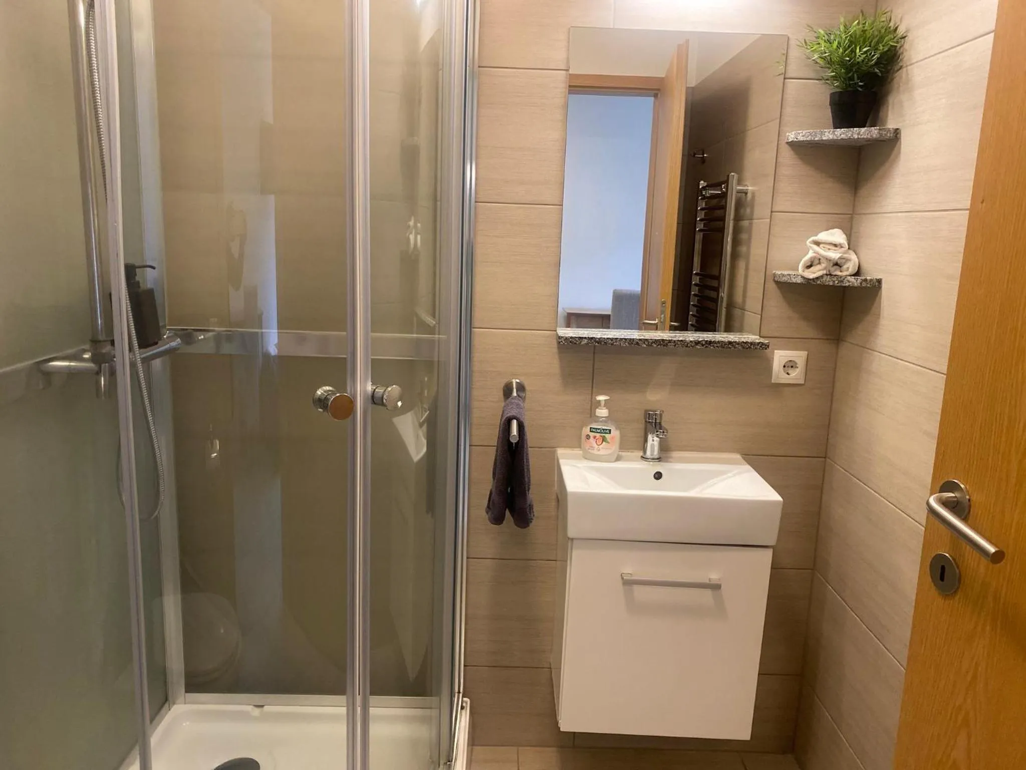 Bathroom in Kirkjufell Guesthouse and Apartments