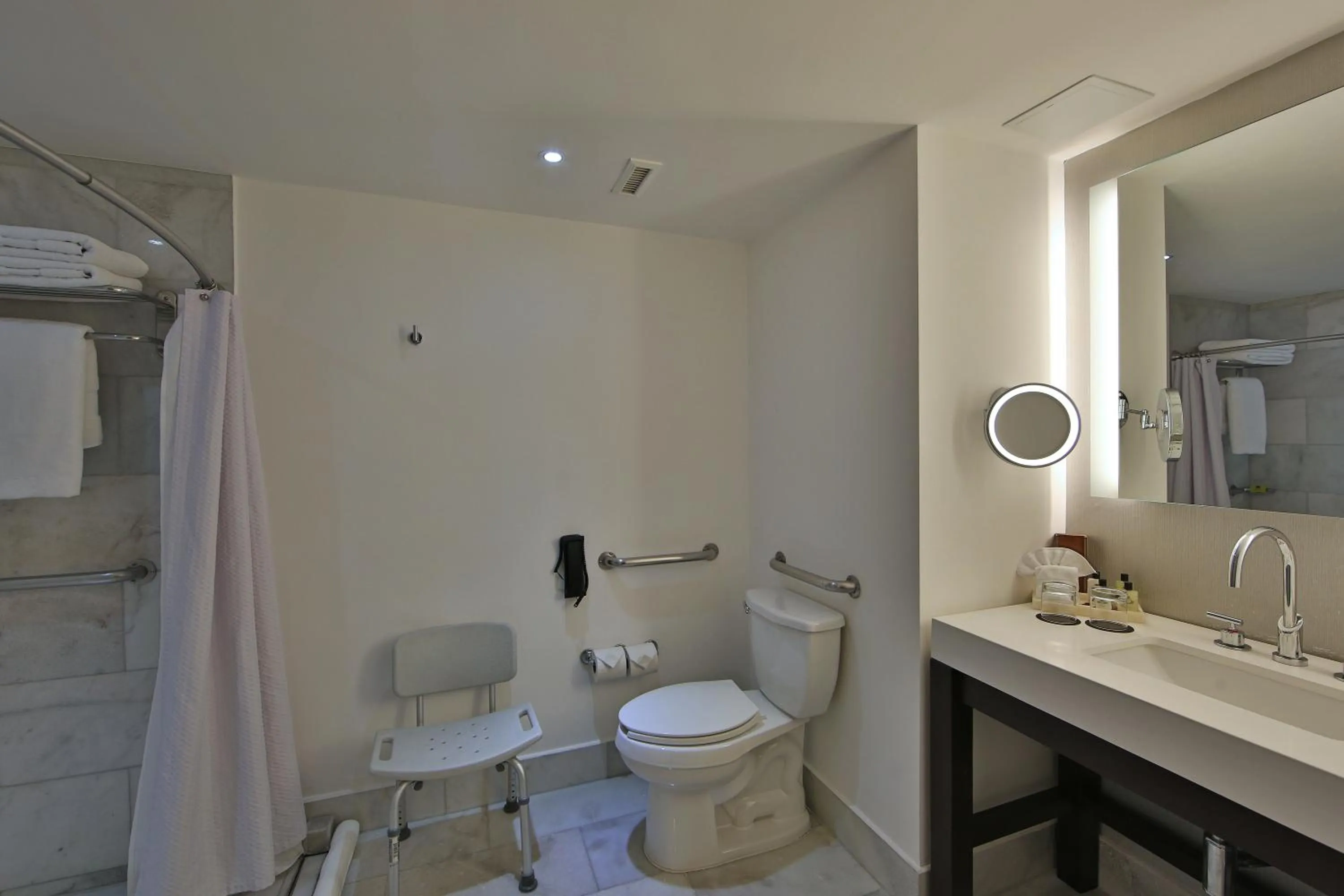 Shower in Intercontinental Real Guatemala by IHG