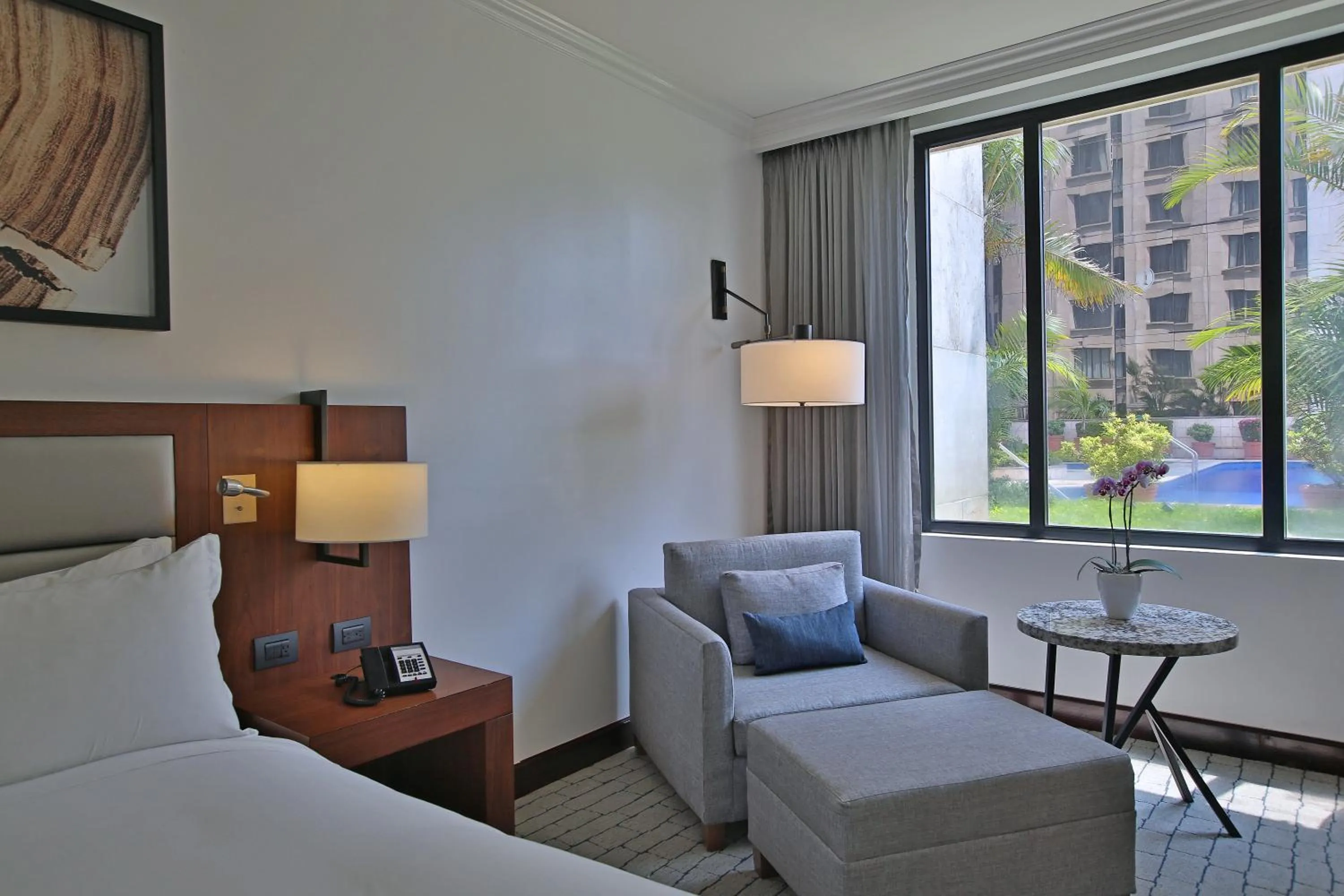 Photo of the whole room, Bed in Intercontinental Real Guatemala by IHG