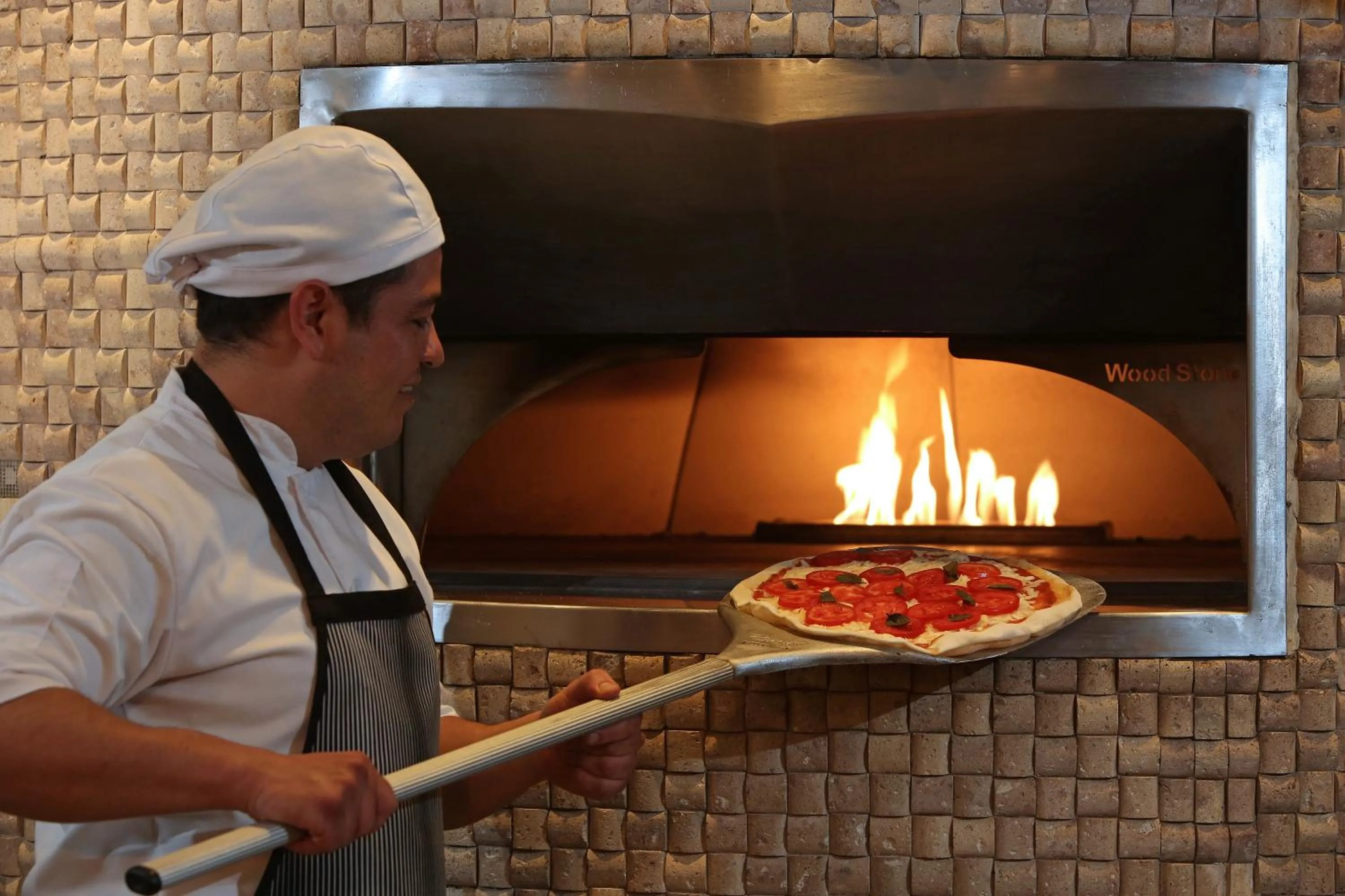 Restaurant/places to eat in Intercontinental Real Guatemala by IHG