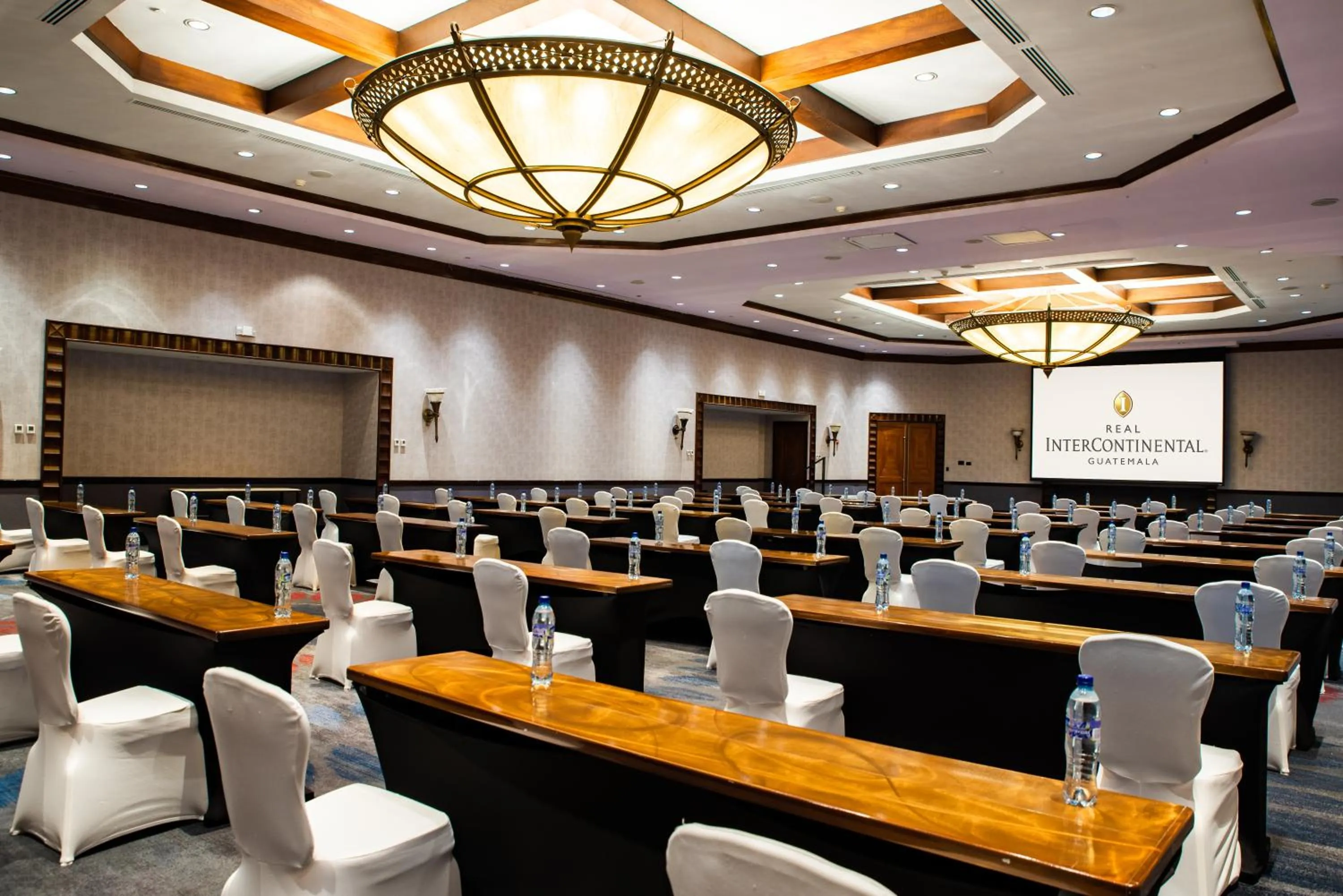 TV and multimedia in Intercontinental Real Guatemala by IHG