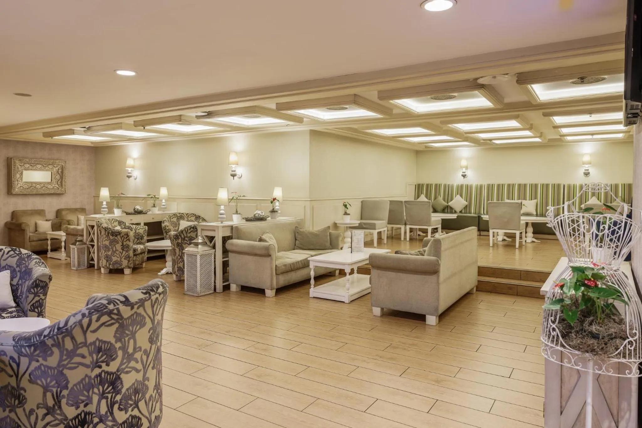 Restaurant/places to eat in Intercontinental Real Guatemala by IHG