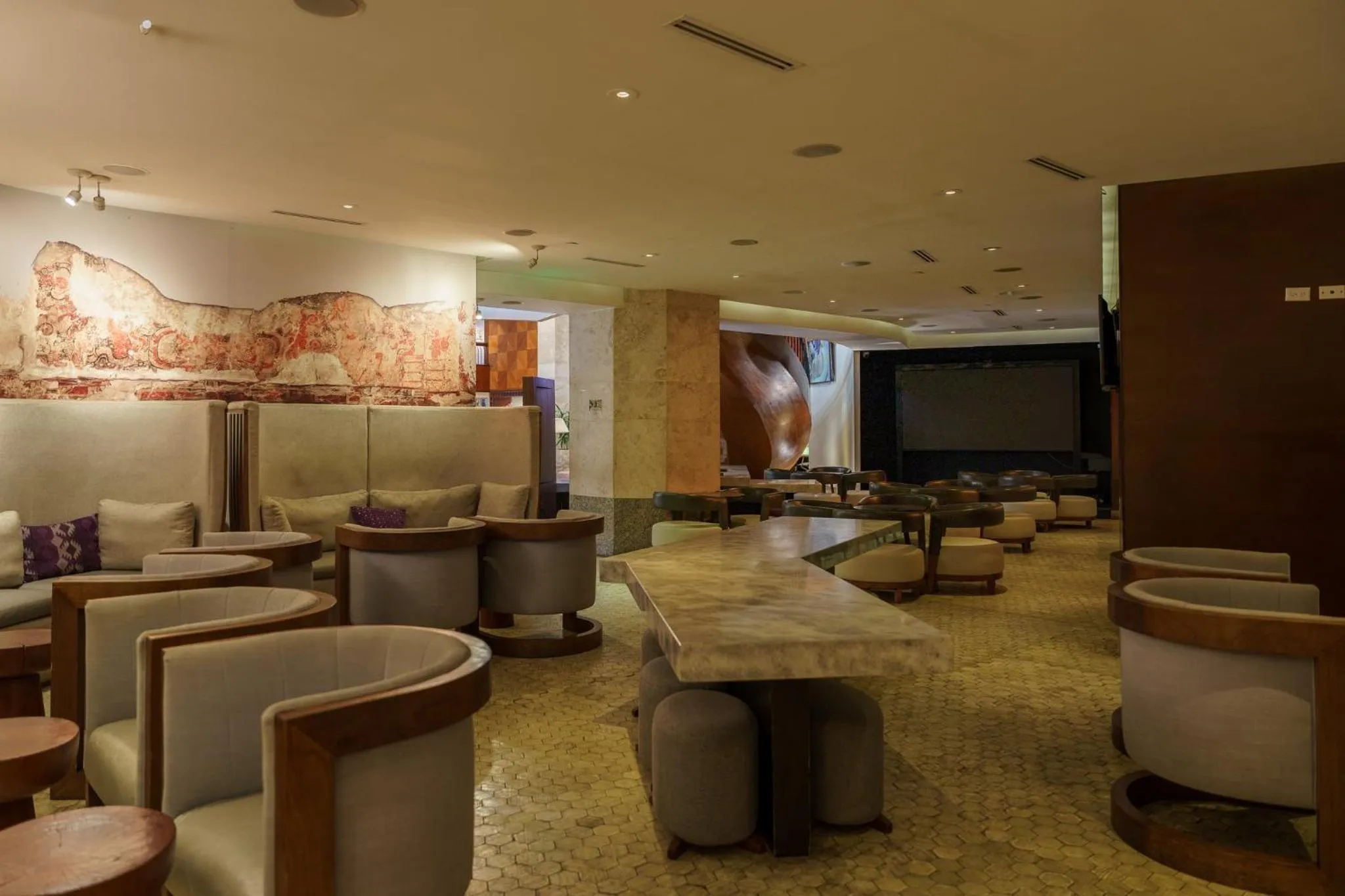 Lounge or bar in Intercontinental Real Guatemala by IHG