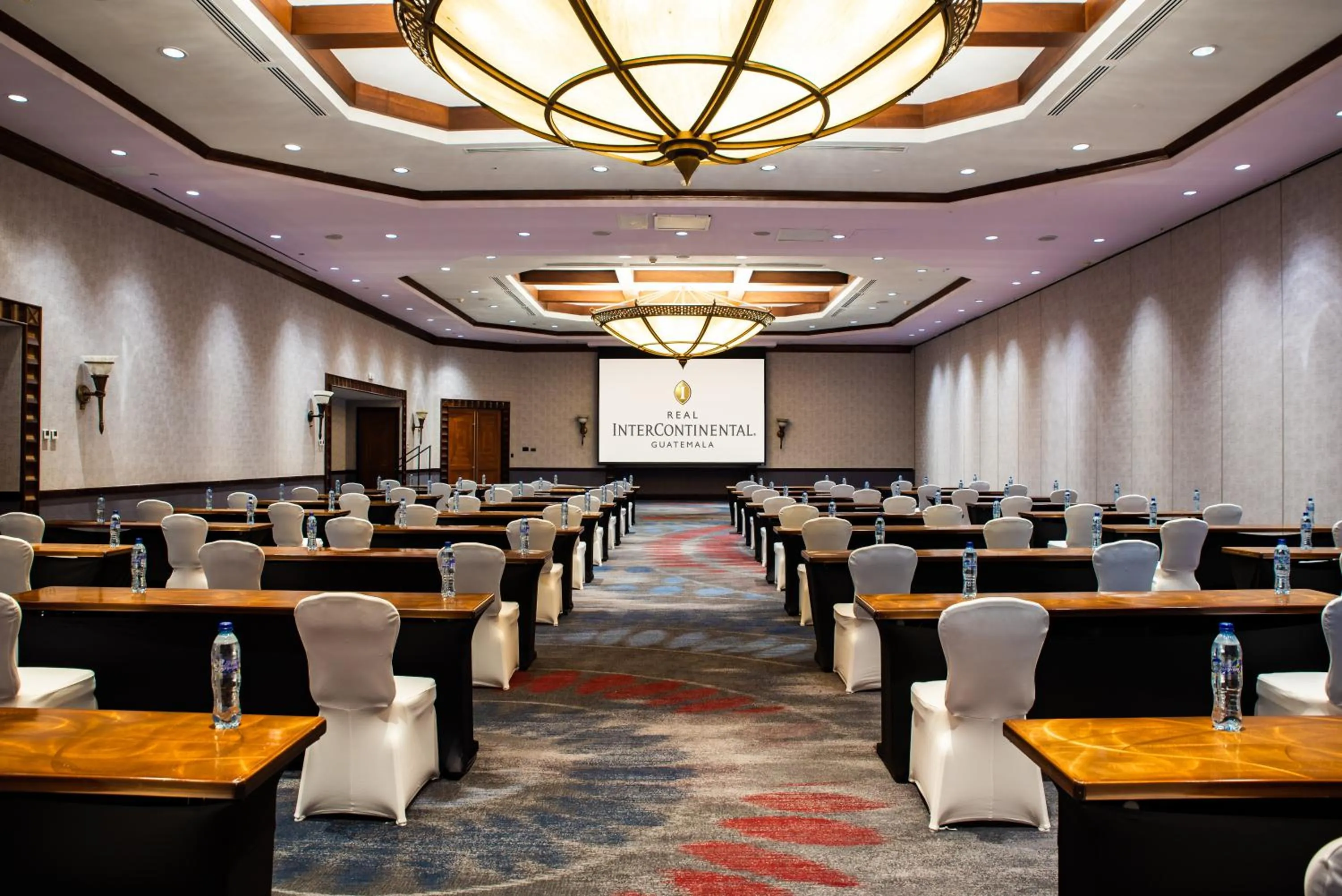 TV and multimedia in Intercontinental Real Guatemala by IHG