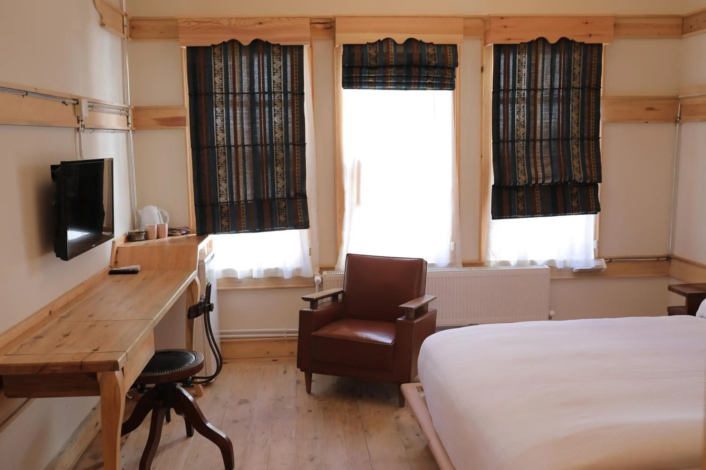 Decorative detail, Bed in Melekli Konak Decorative detail, Bed in Melekli Konak