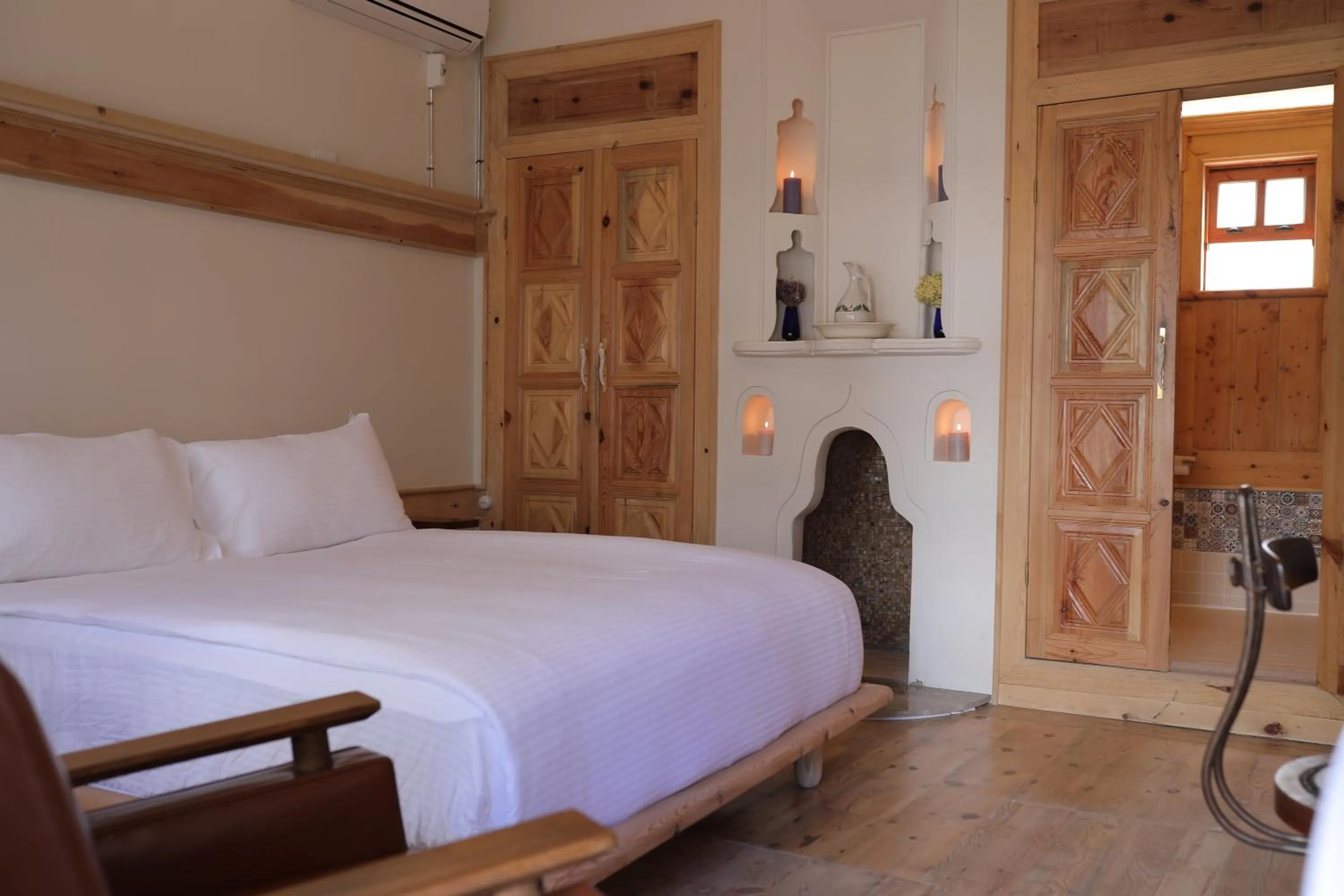 Decorative detail in Melekli Konak