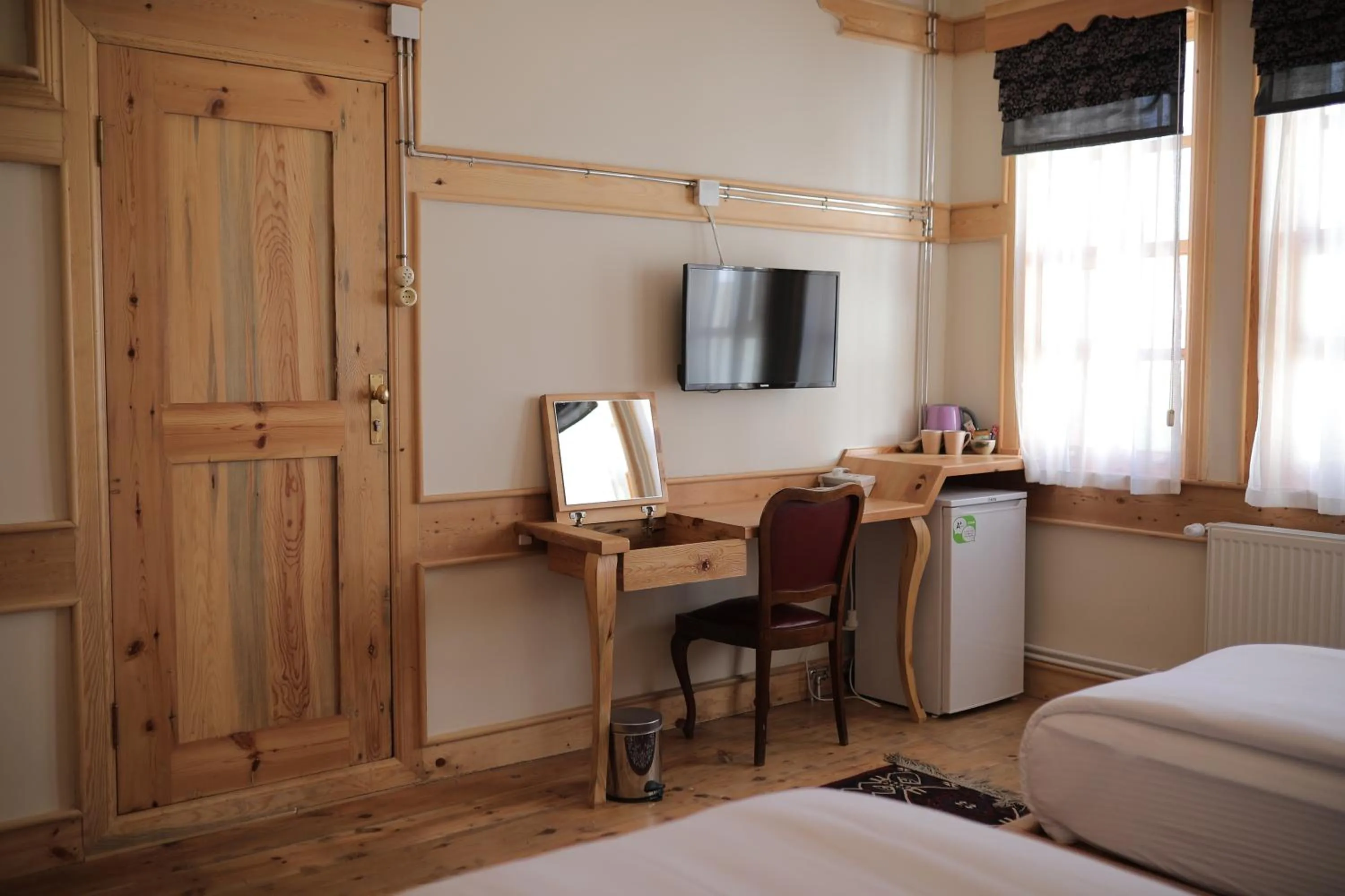 Decorative detail in Melekli Konak