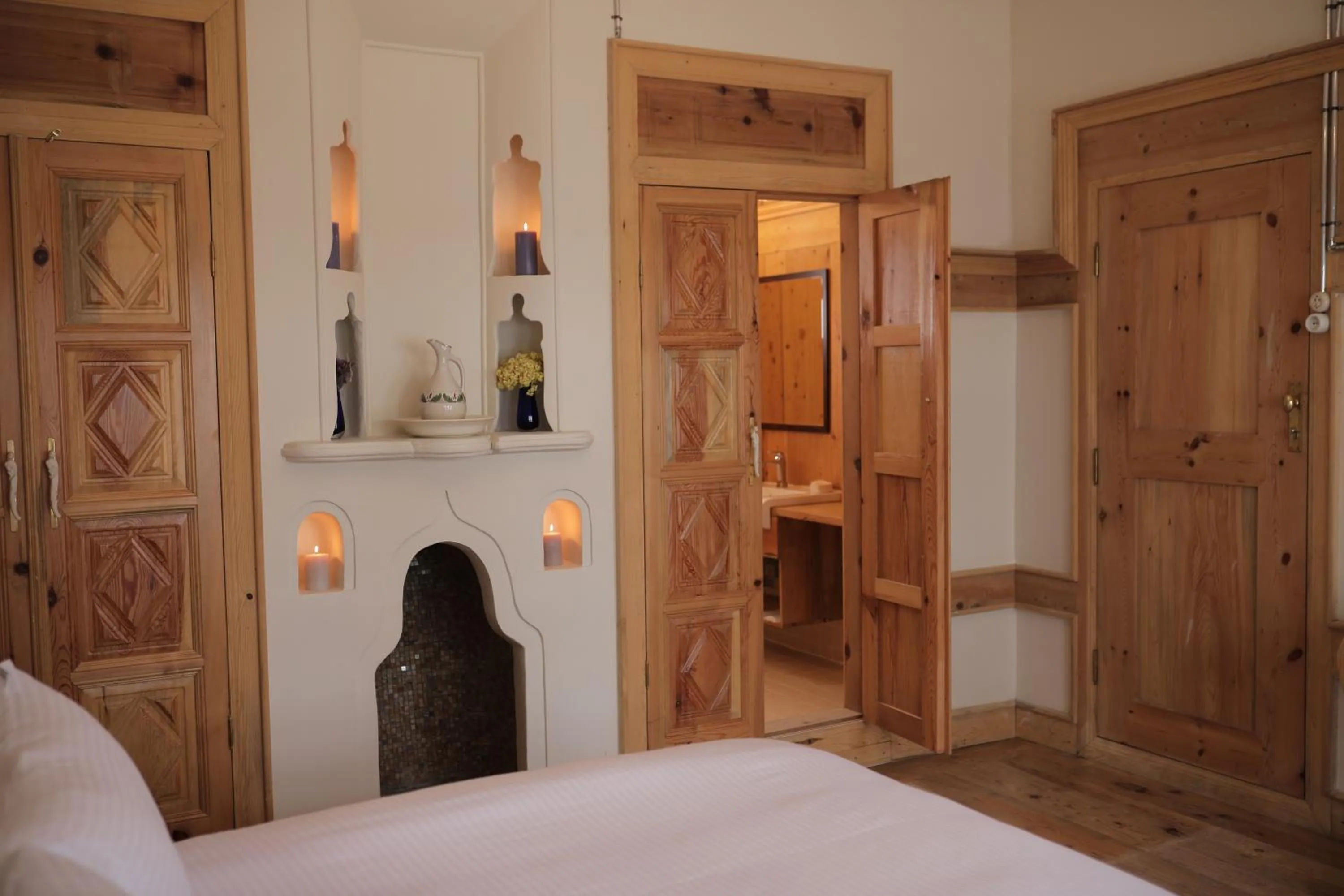 Decorative detail in Melekli Konak