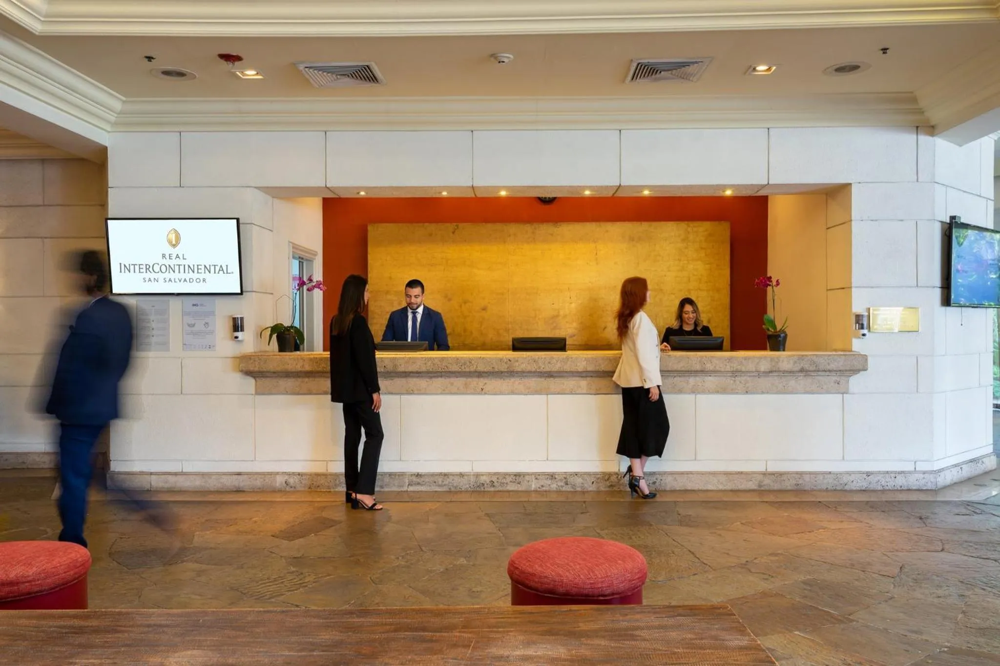 Property building in Real Intercontinental San Salvador by IHG