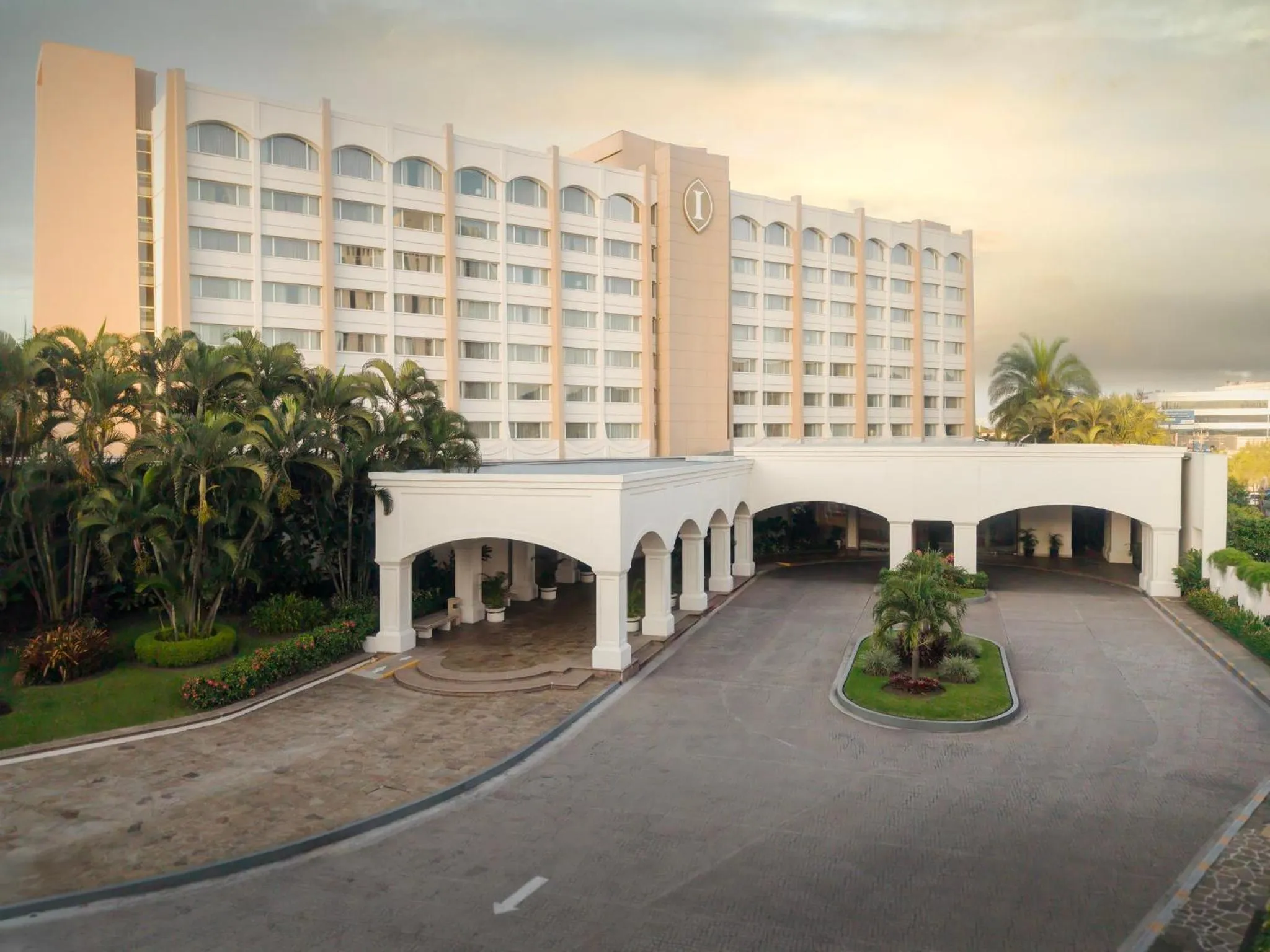 Property building in Real Intercontinental San Salvador by IHG