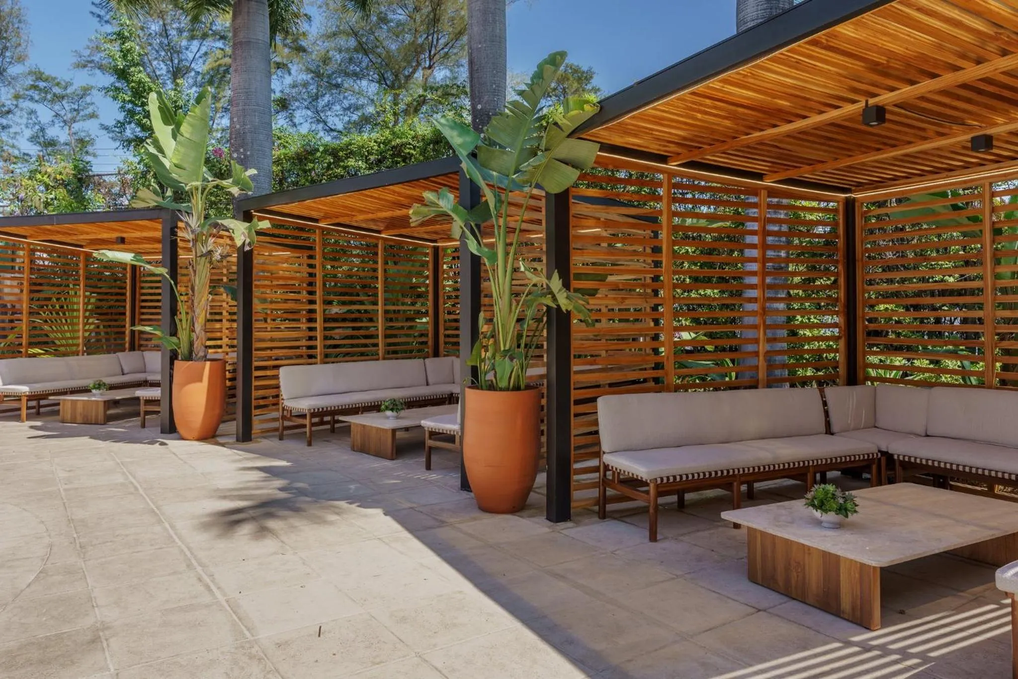 Swimming pool in Real Intercontinental San Salvador by IHG