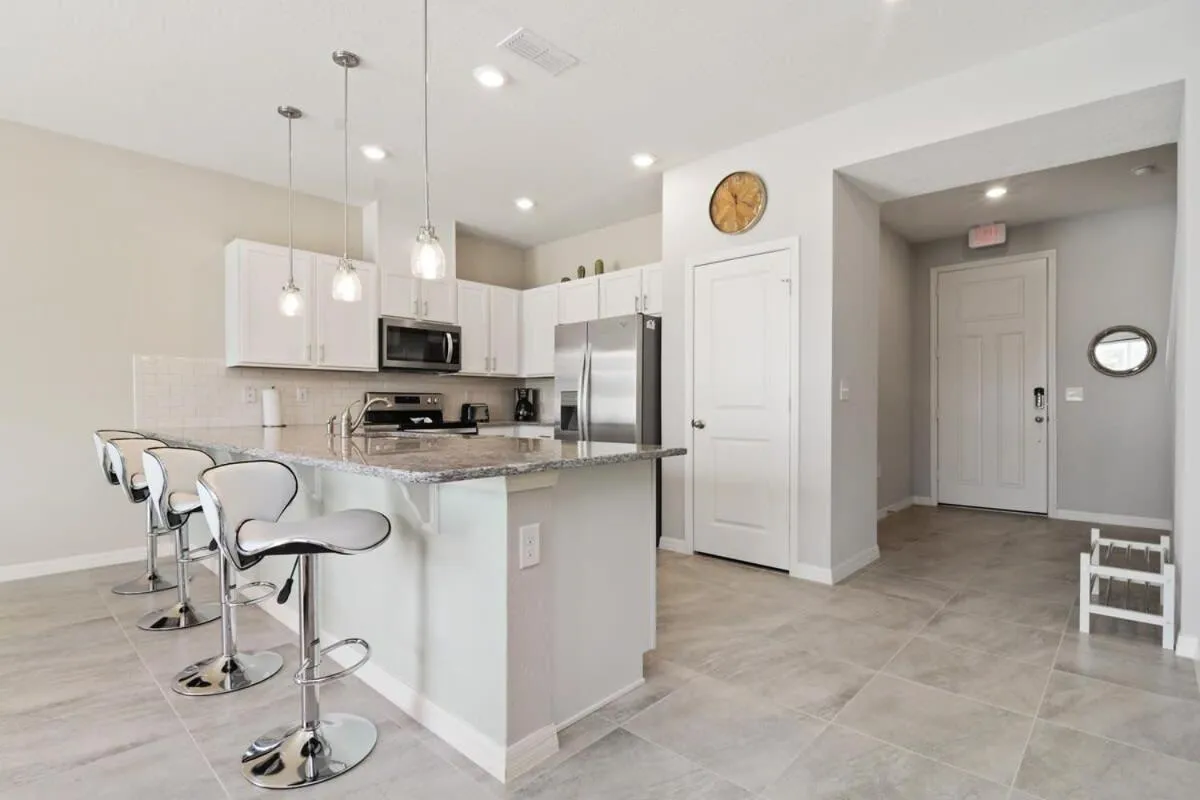 Family Friendly Four Bedrooms 5147A