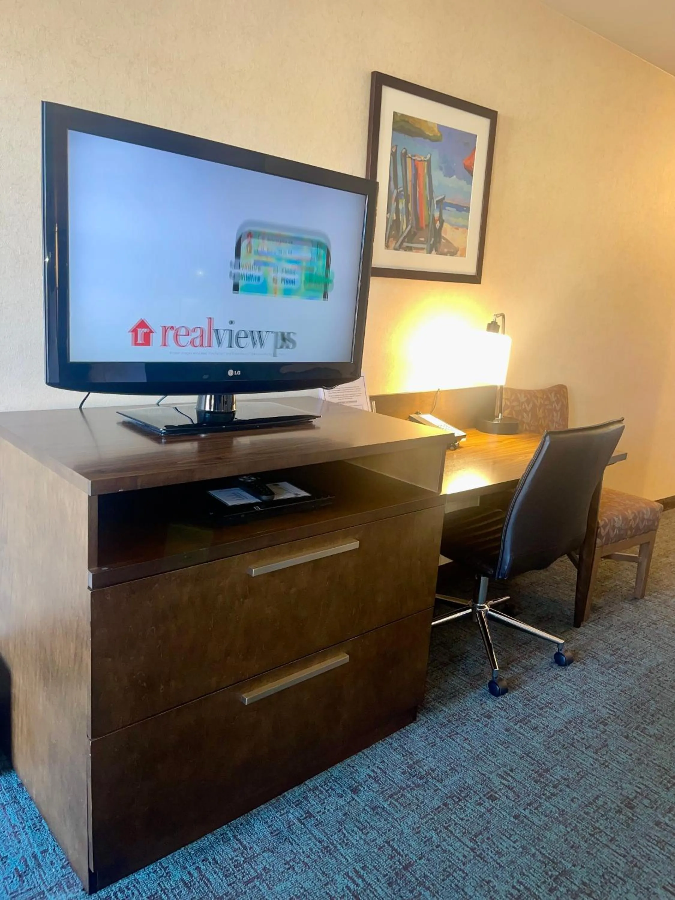 hair dresser in Old Town Inn