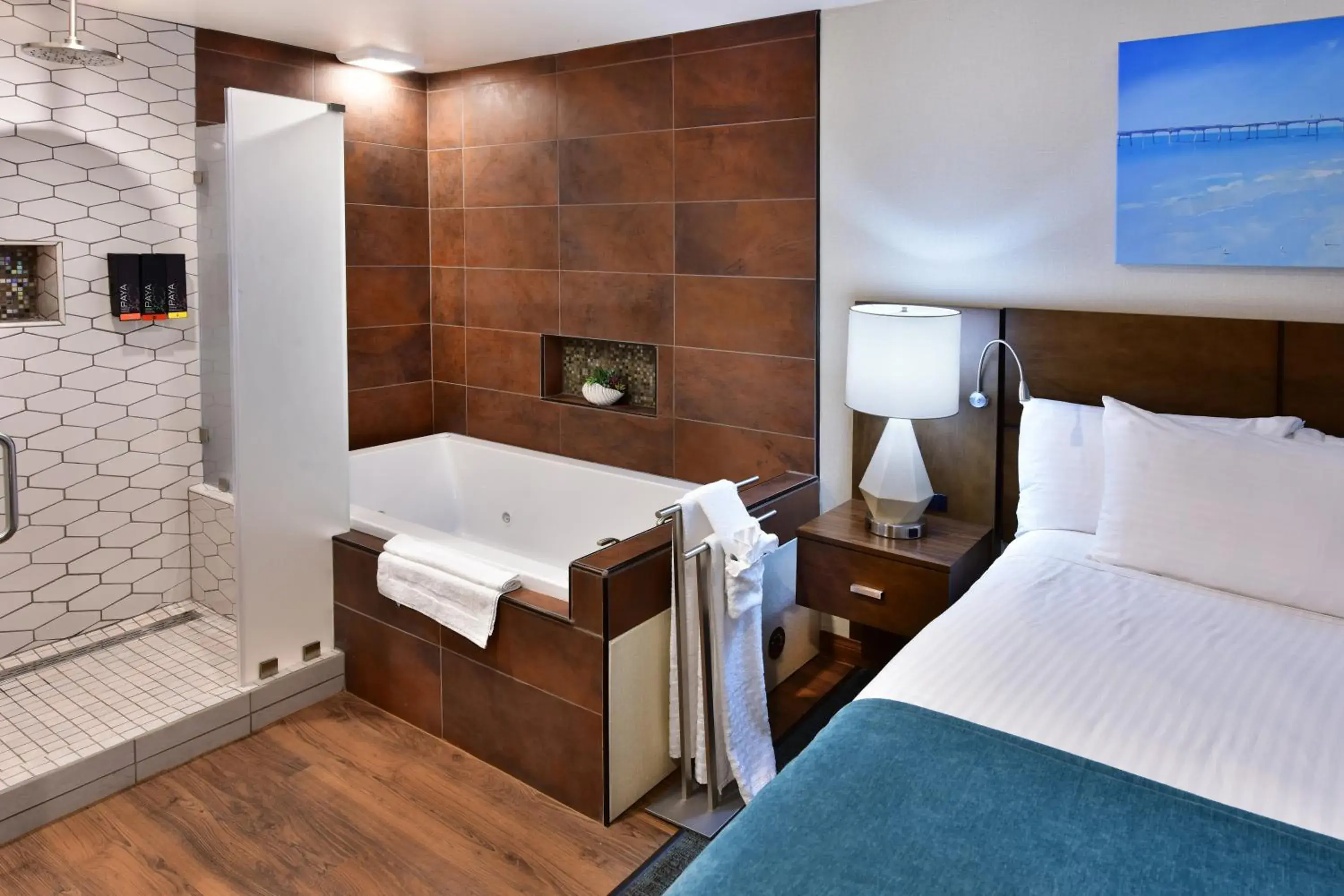 Jr. Jacuzzi Suite in Old Town Inn Jr. Jacuzzi Suite in Old Town Inn