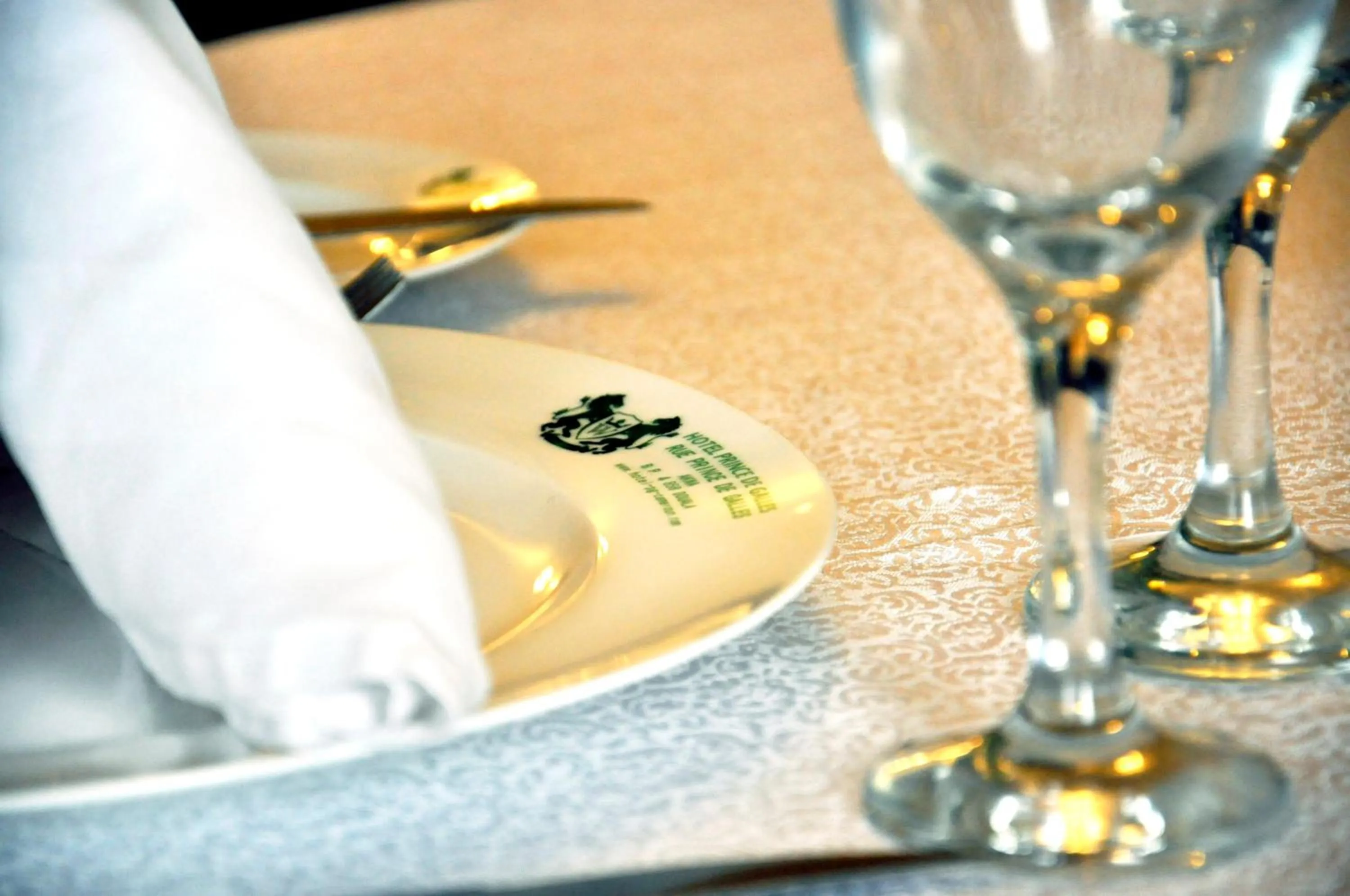 Food and drinks in Hôtel Prince De Galles